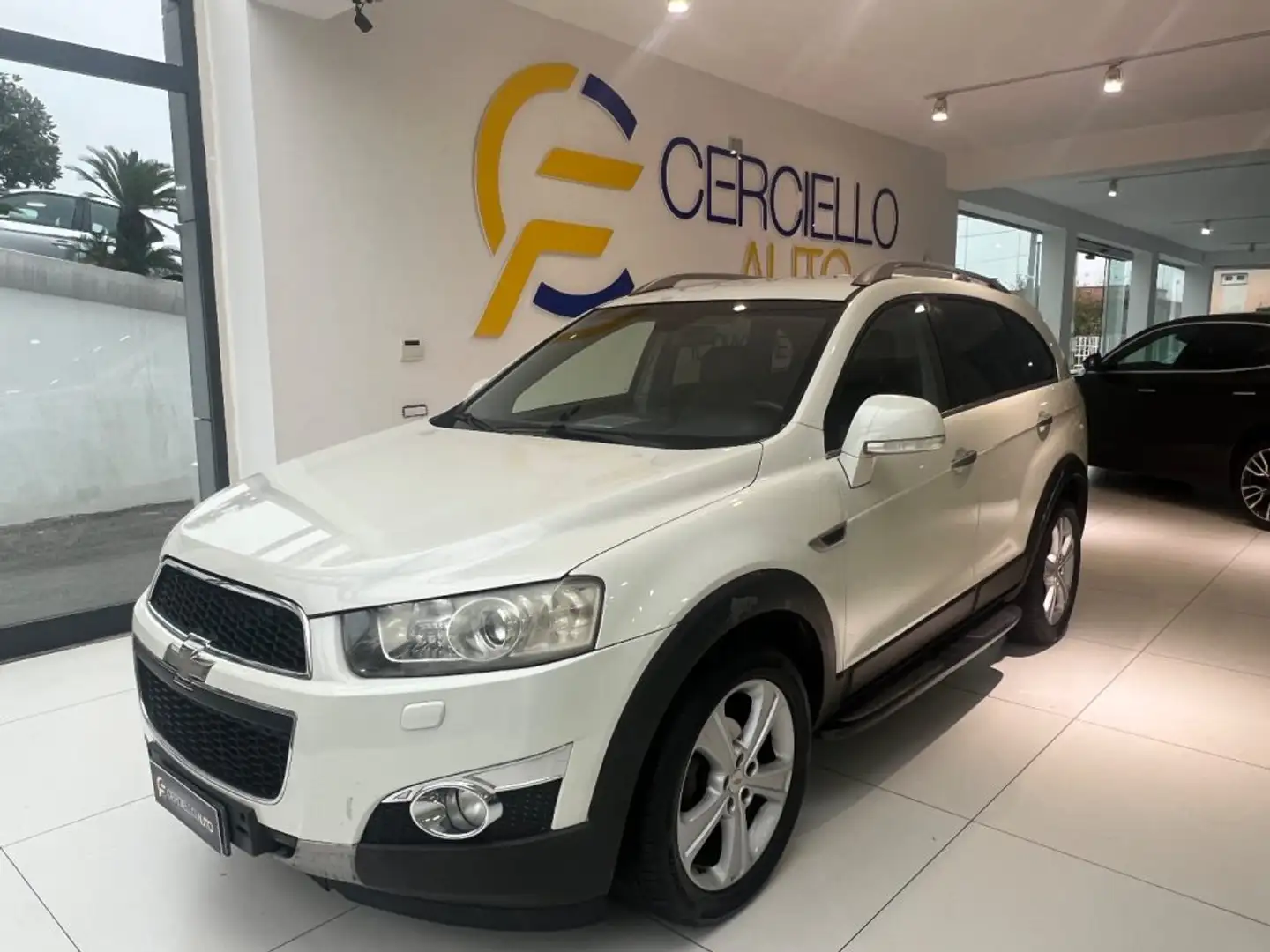 Chevrolet Captiva 2.2 VCDi 184CV aut. 4WD LTZ Grau - 2