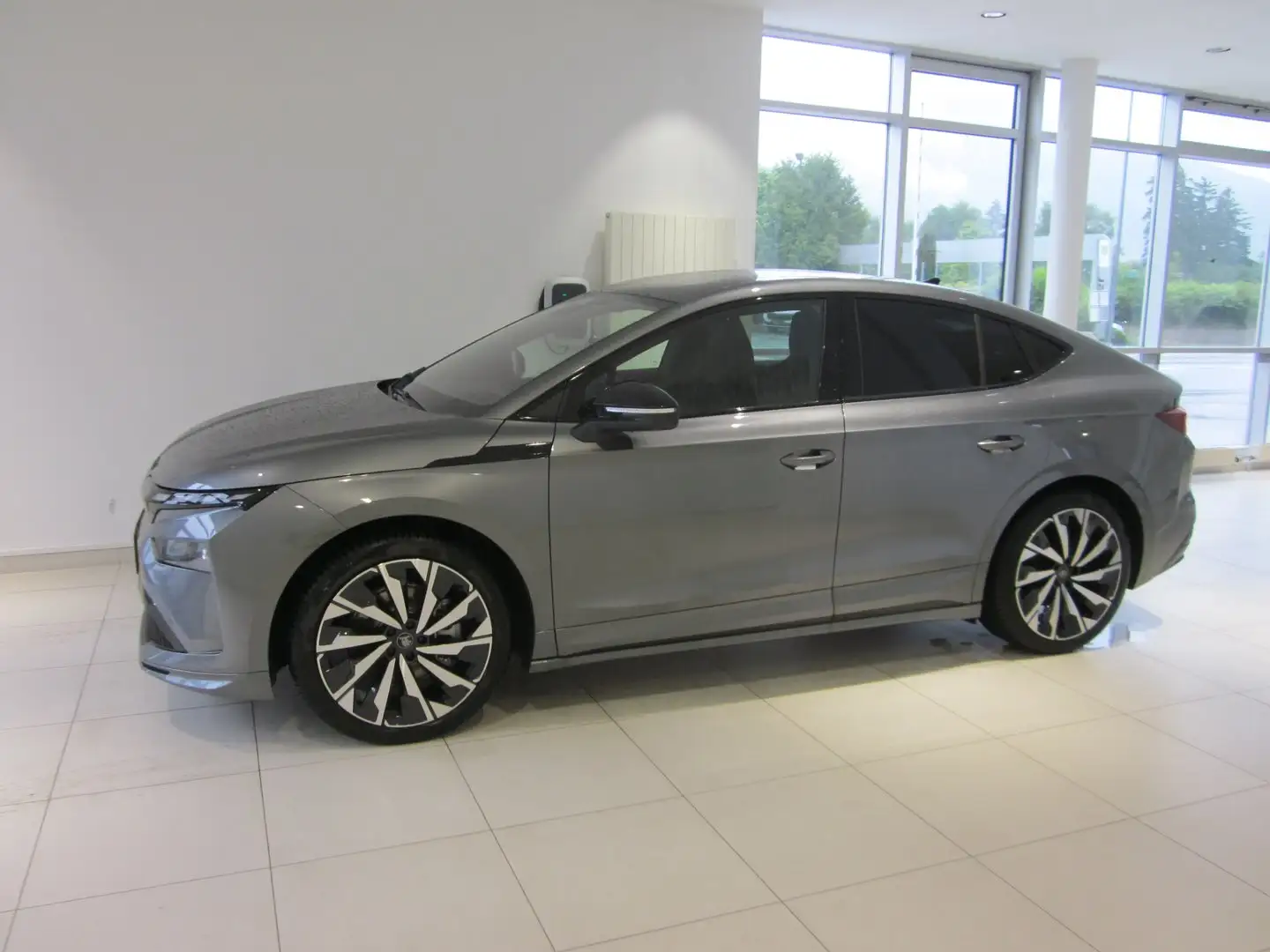 Skoda Enyaq Coupé Sportline 85x Grau - 2