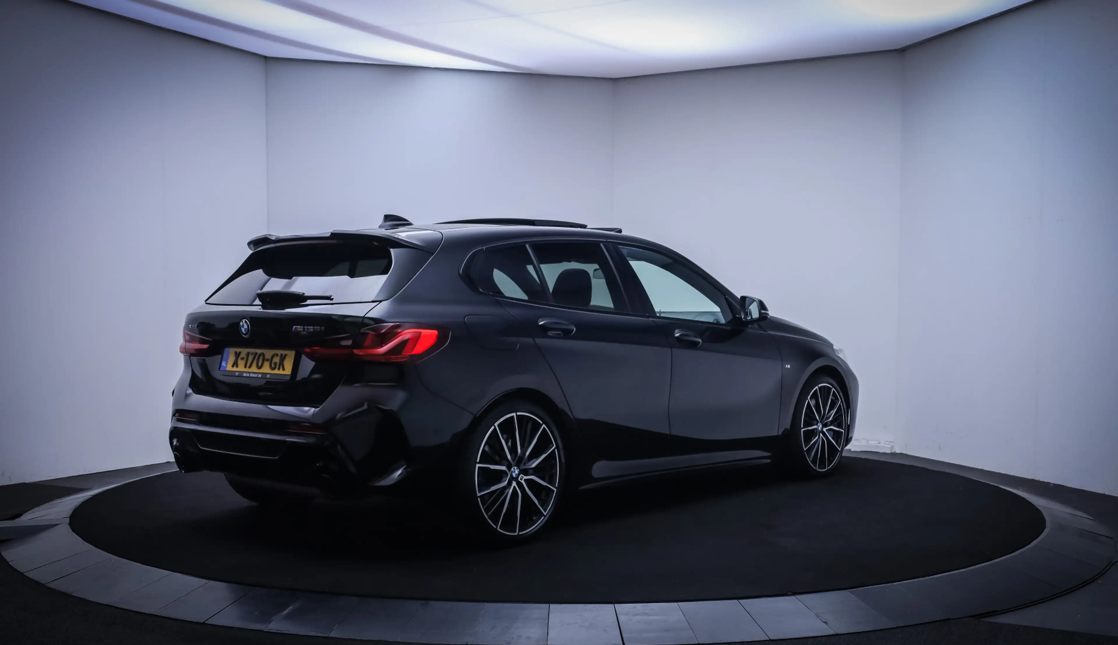 BMW 135 1-serie M135i xDrive HIGH Executive Edition PANO | — photo 5