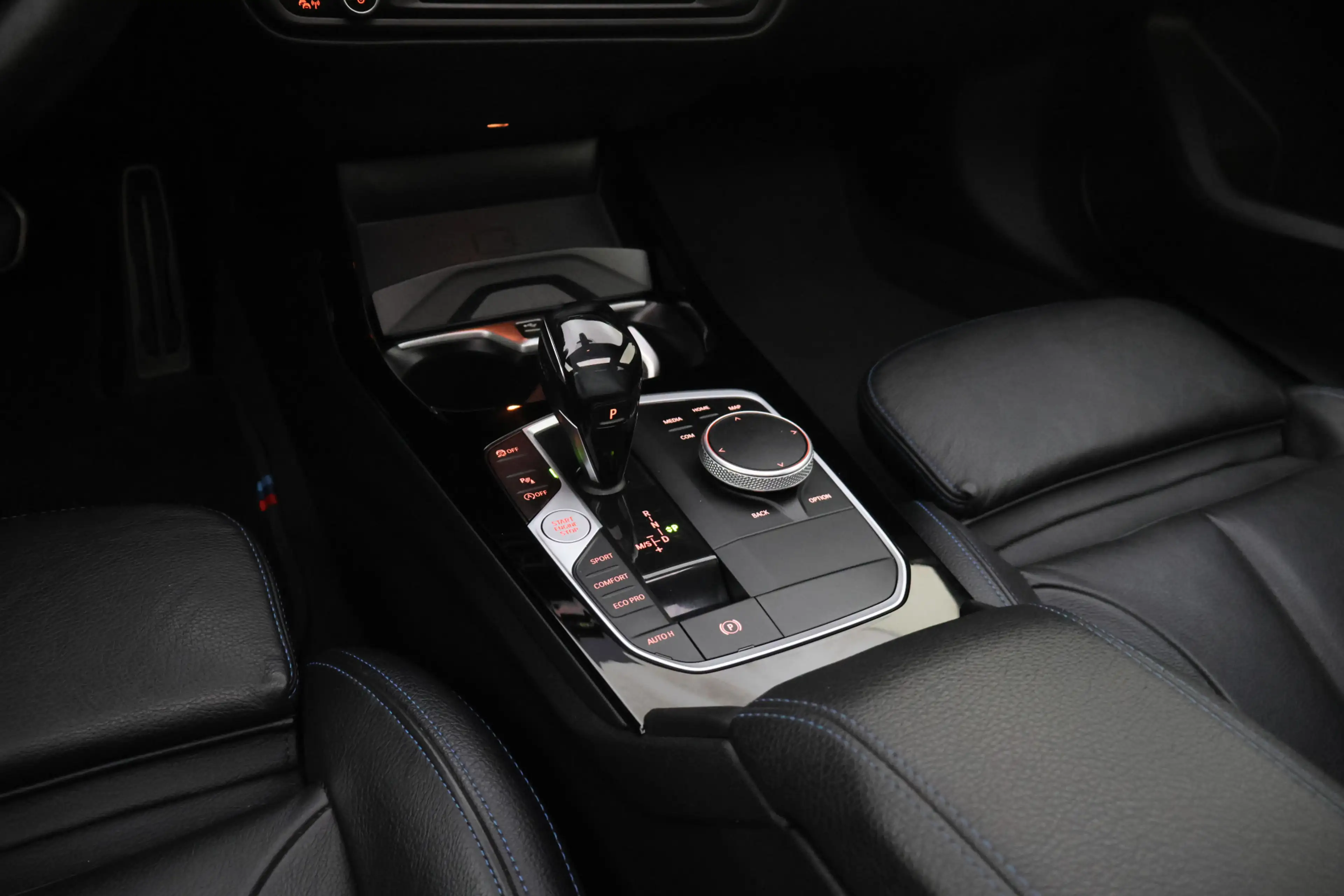 BMW 135 1-serie M135i xDrive HIGH Executive Edition PANO | — photo 19