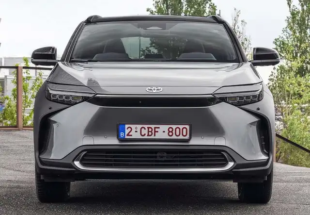 Toyota bZ4X 350E 4X4 Spirit 73kWh