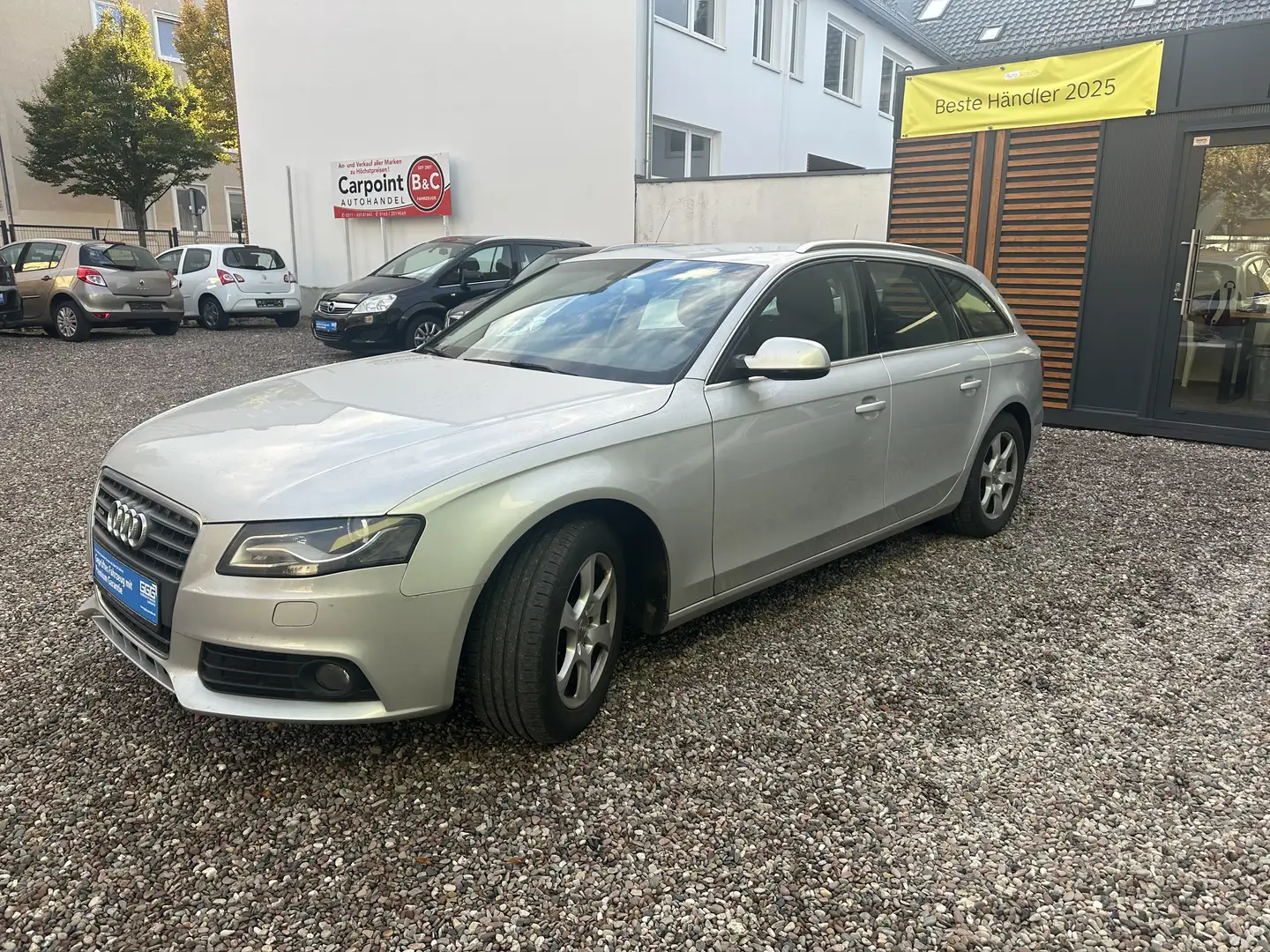 Audi A4 Attraction quattro**MIT TÜV**AHK**PDC***ALU* Grau - 1