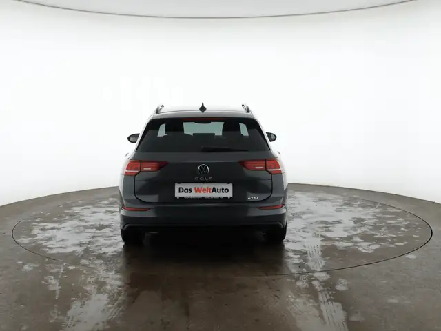 Volkswagen Golf view 6