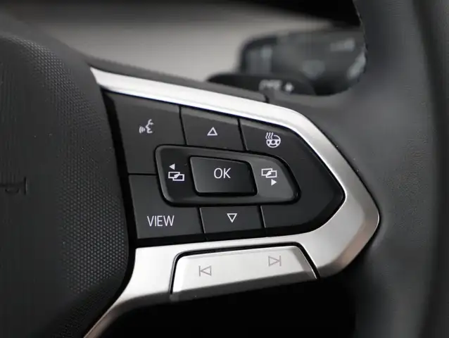 Volkswagen Golf view 14