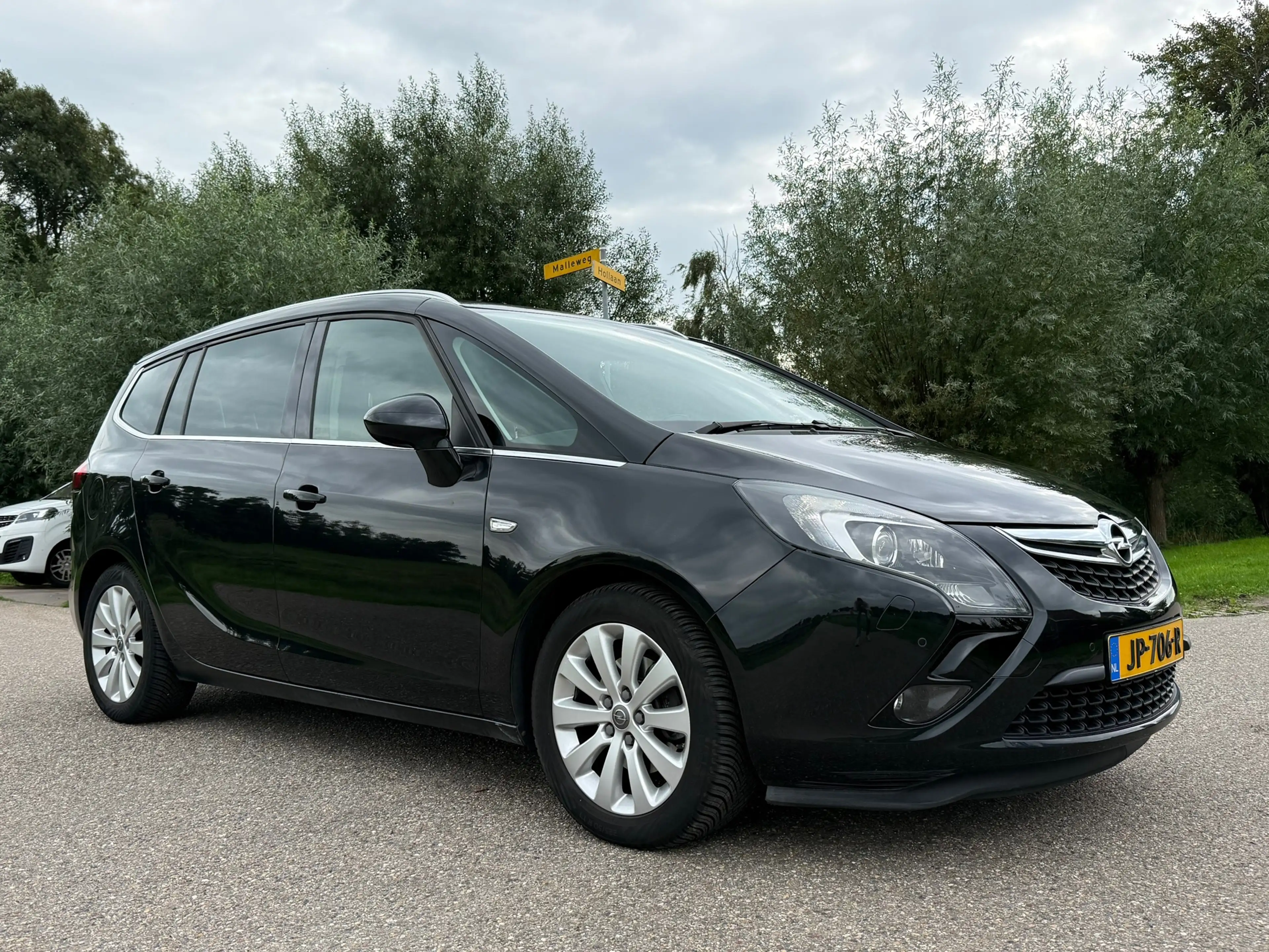 Opel Zafira Tourer 1.4 Cosmo / 7 Persoons / Camera / Dealer Onderhoud — photo 32