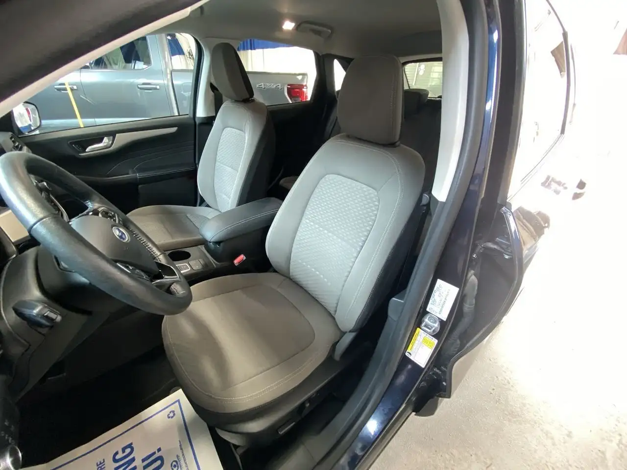 Ford Escape снимка Ford Escape