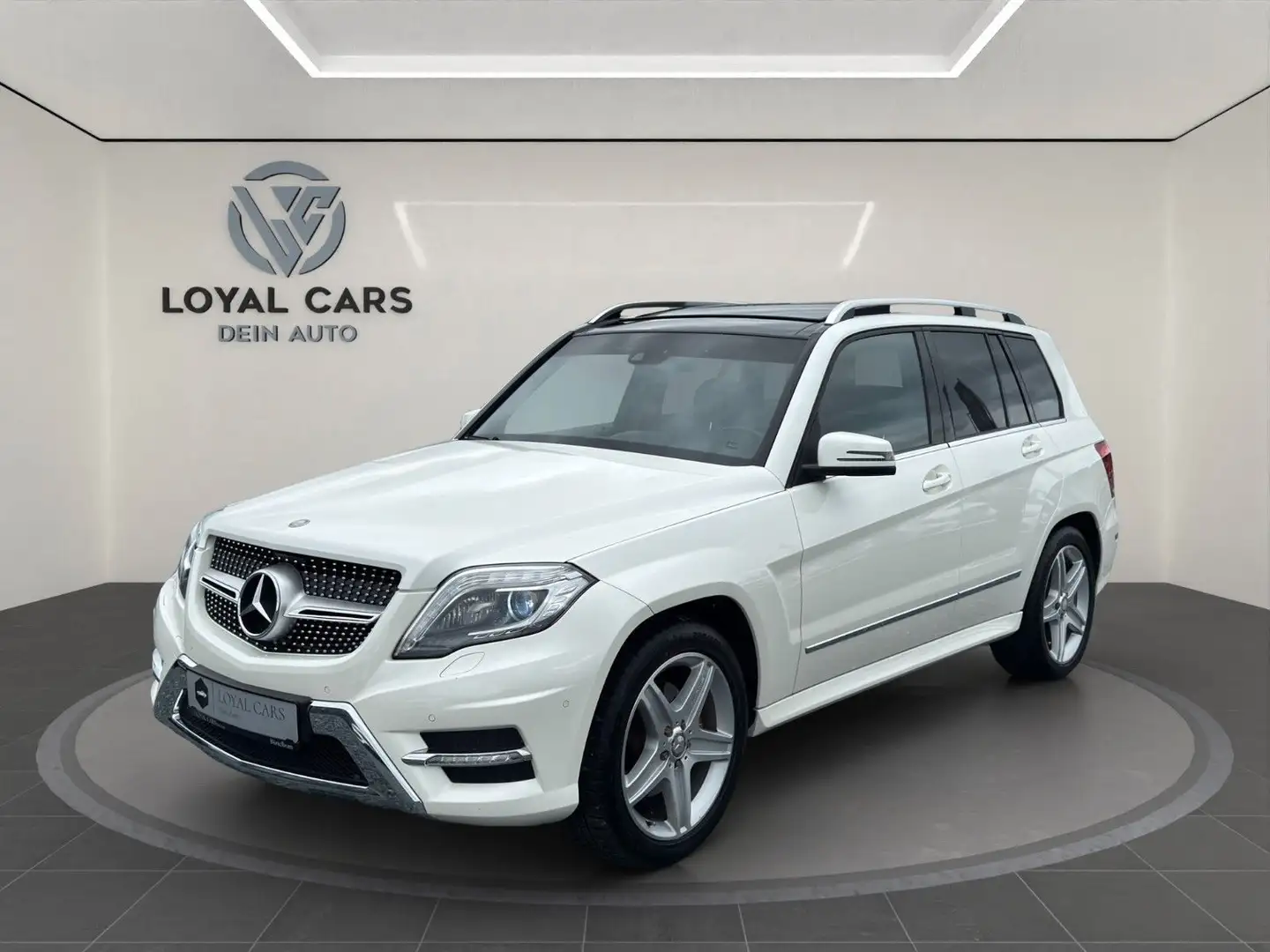 Mercedes-Benz GLK 350 CDI 4M*AMG*Designo*PANO*XENON*PDC*SHZ Weiß - 1