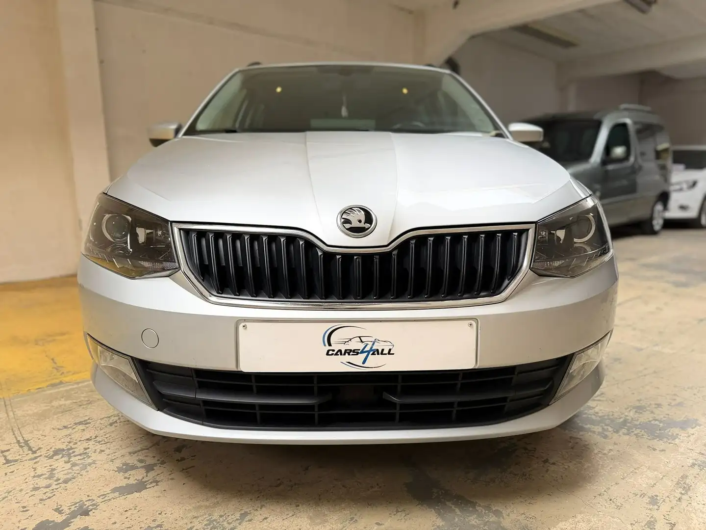 Skoda Fabia Fabia Combi 1.0 MPI Ambition Zilver - 2