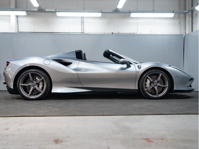 Ferrari F8 Spider 3.9l - 721 cv — photo 2