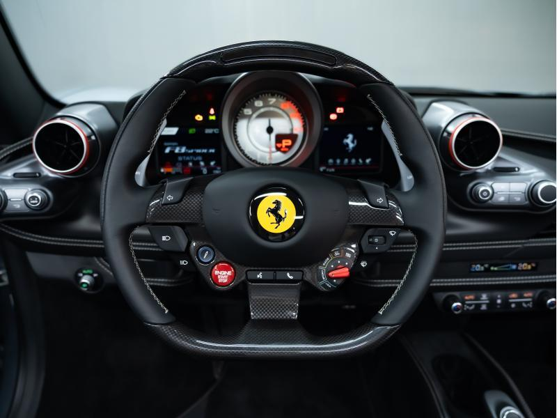 Ferrari F8 Spider 3.9l - 721 cv — photo 11
