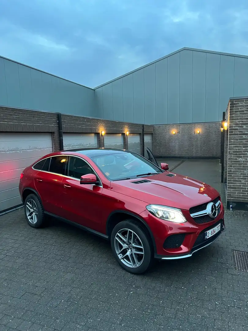 Mercedes-Benz GLE 350 d Coupe 4Matic 9G-TRONIC AMG Line Rouge - 1