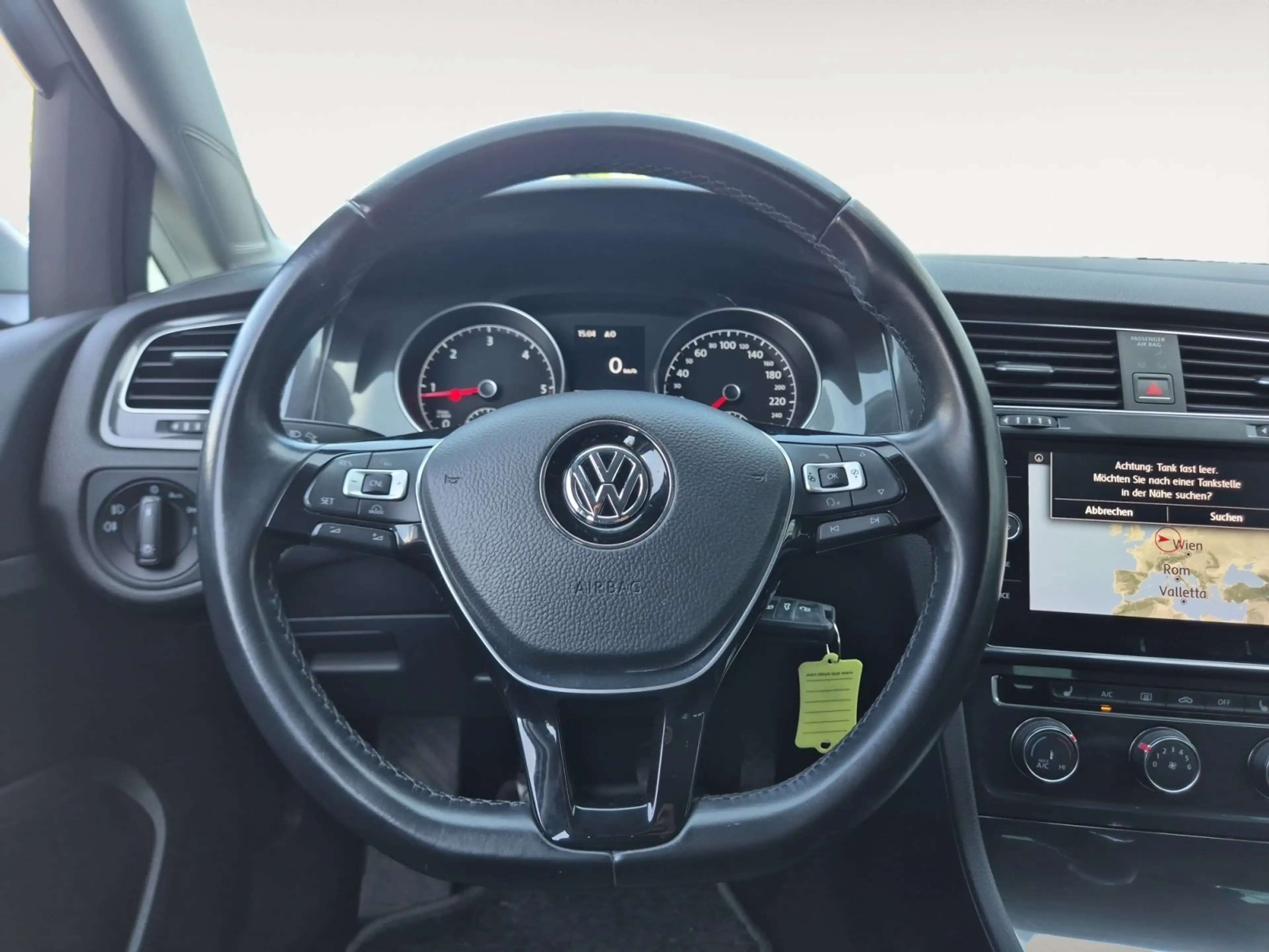 Volkswagen Golf Variant Golf VII Variant Trendline 85kW TDI *NAVI*PDC*SHZ — photo 12