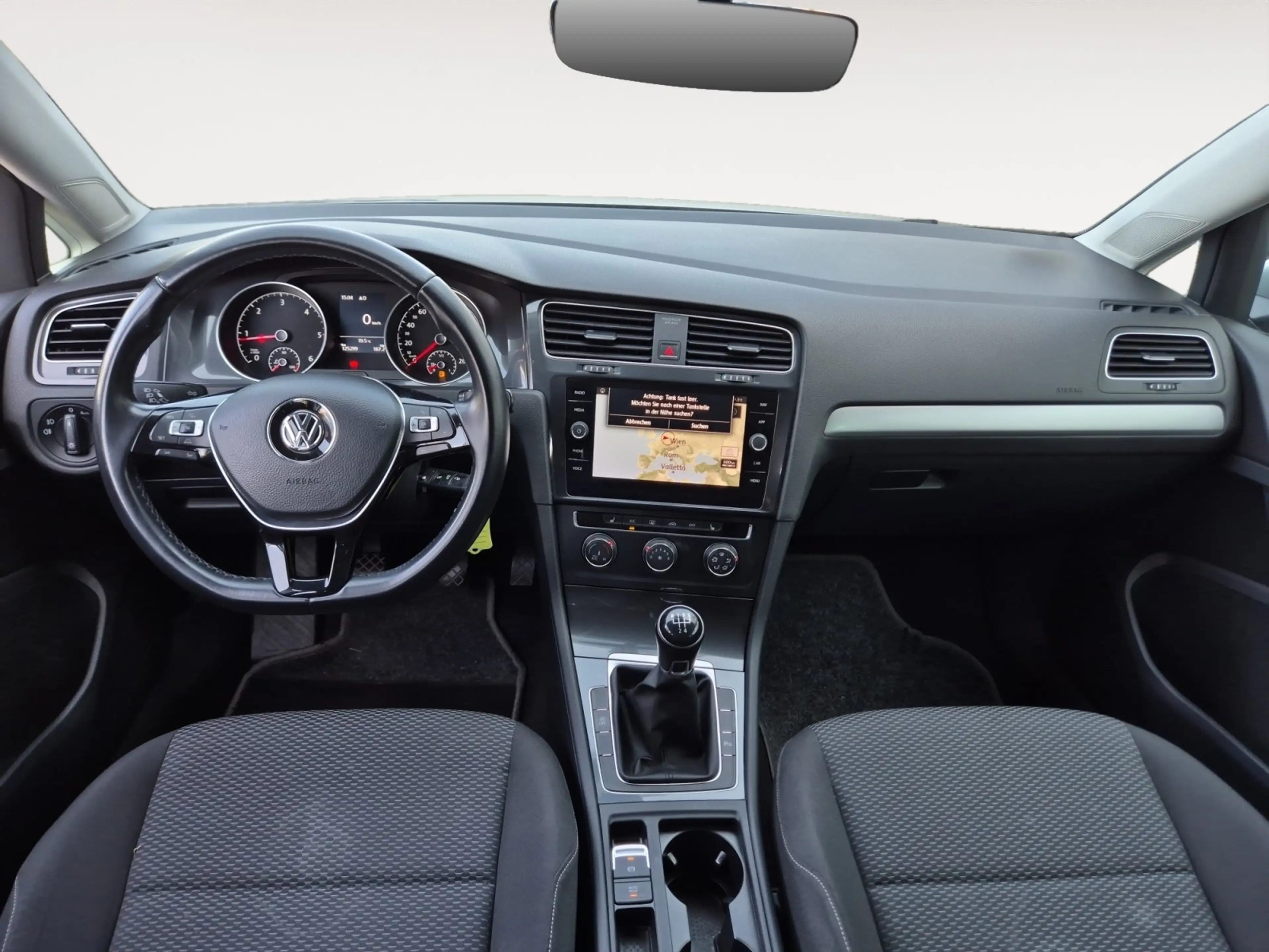 Volkswagen Golf Variant Golf VII Variant Trendline 85kW TDI *NAVI*PDC*SHZ — photo 10