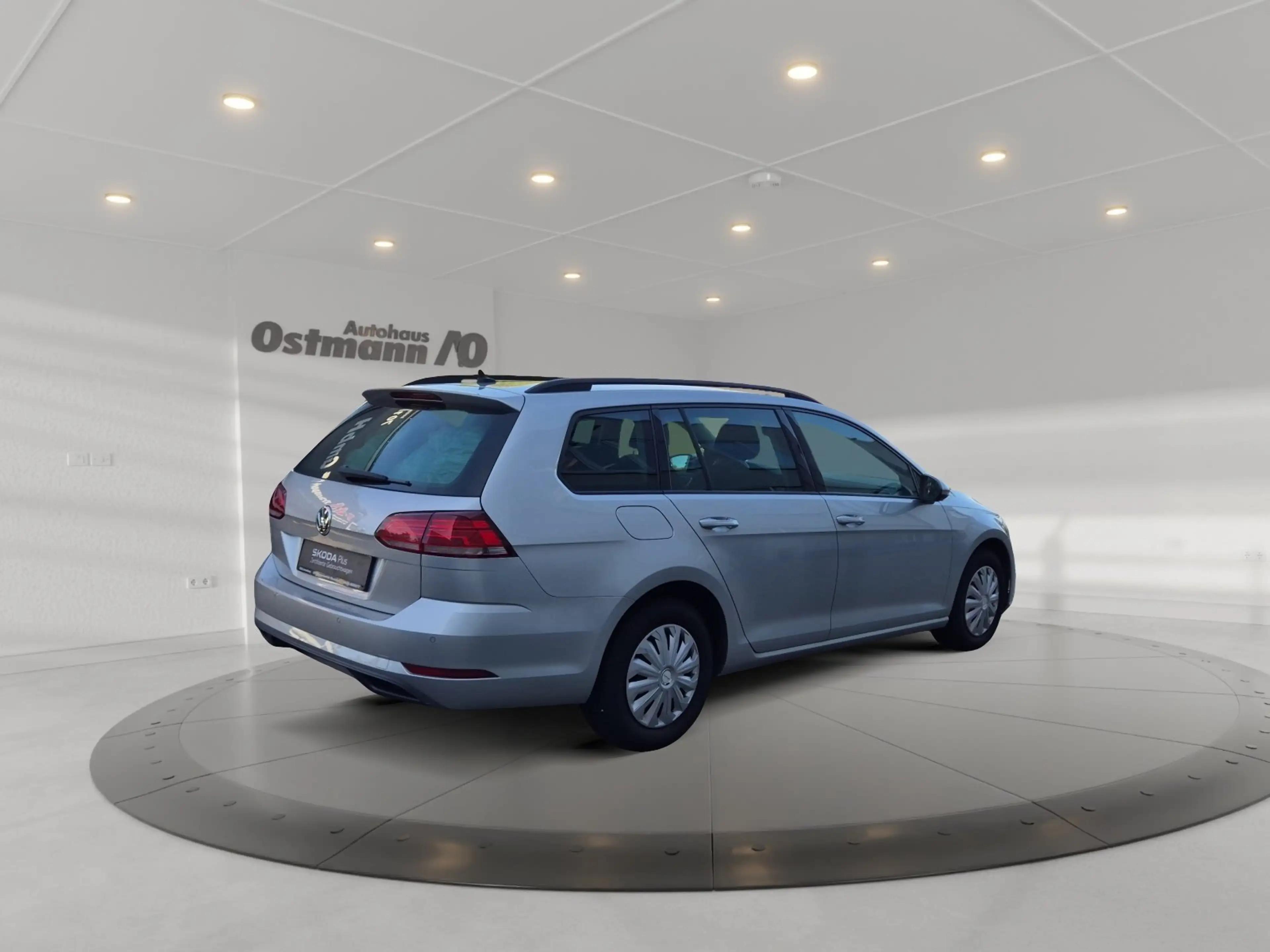 Volkswagen Golf Variant Golf VII Variant Trendline 85kW TDI *NAVI*PDC*SHZ — photo 5