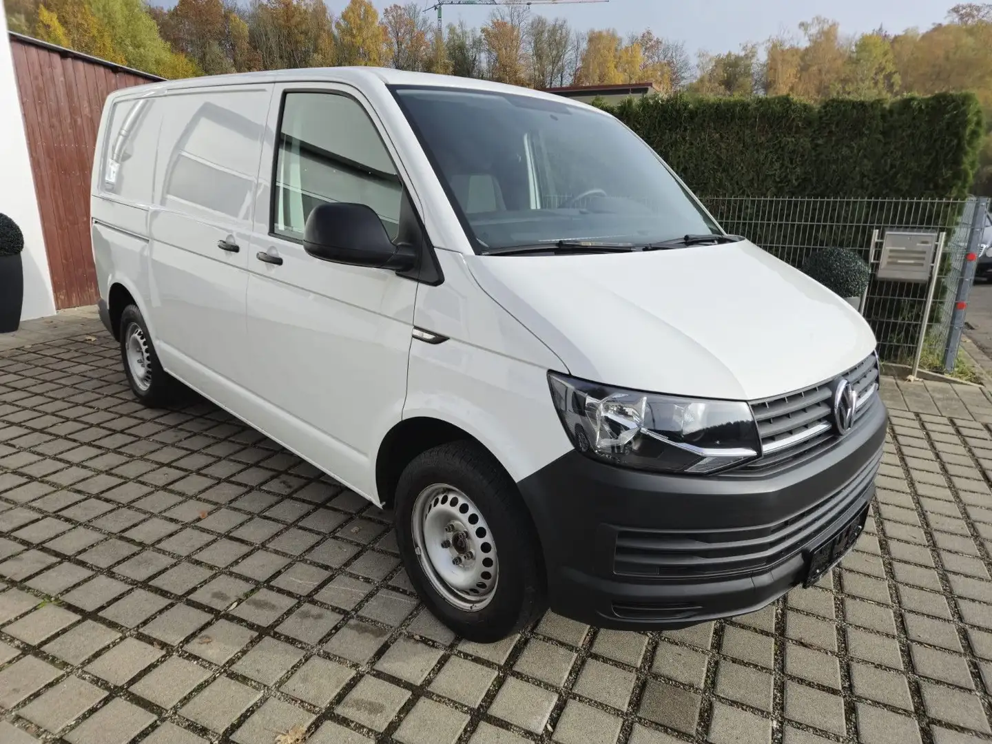 Volkswagen T6 Transporter Kasten-Kombi/AHK Weiß - 2