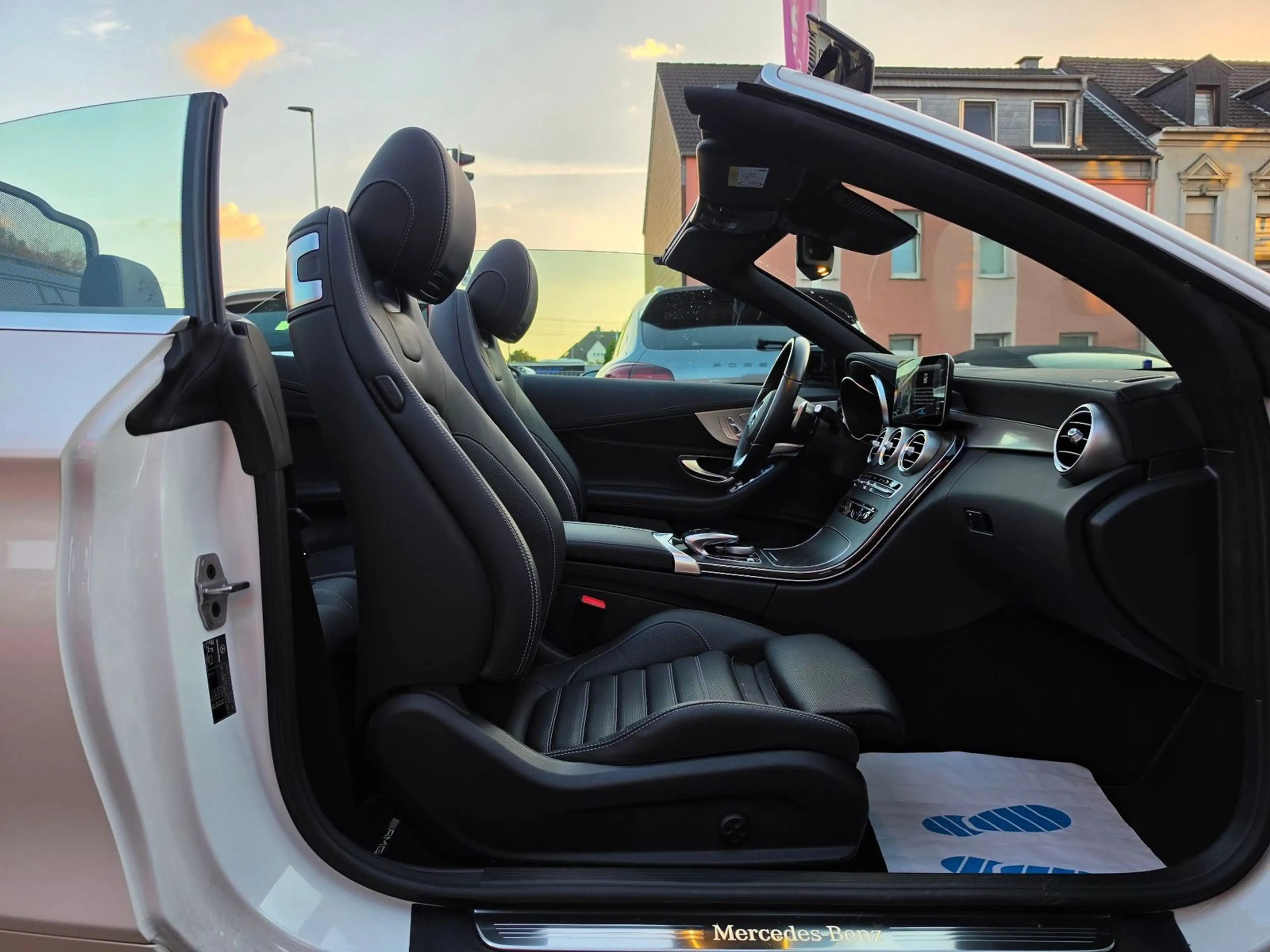 Mercedes-Benz C 180 AMG Line|9G-tronic/Memory/Night/Leder/SHZ — photo 10