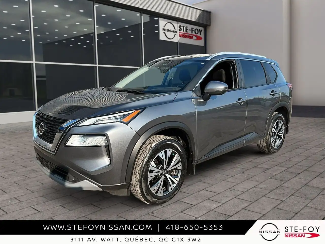 2023 Nissan Rogue SV — photo 1
