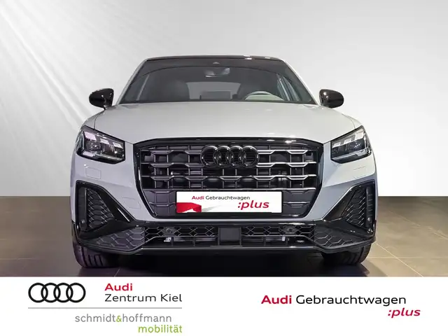 Audi Q2 view 2