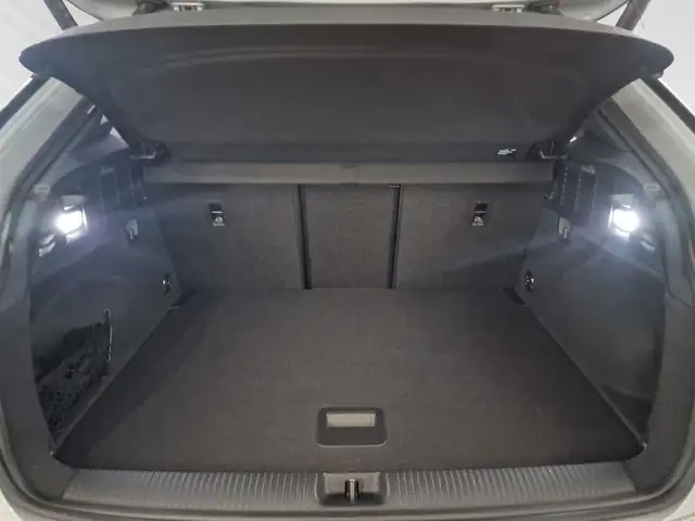 Audi Q2 view 10