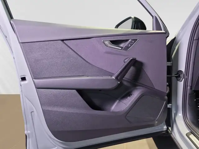 Audi Q2 view 14