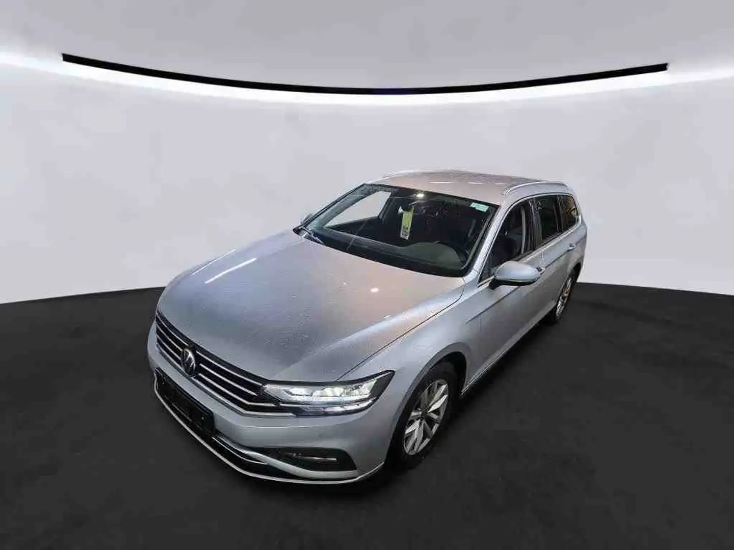 Volkswagen Passat Variant Business 2.0 TDI DSG LED AHK RFK Silber - 2