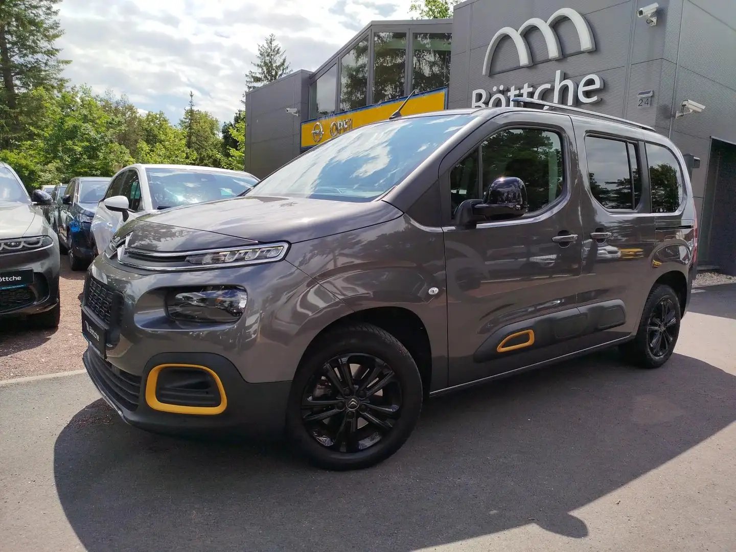 Citroen Berlingo Rip Curl M 1.2 12V e-THP / PureTech Met Grijs - 2