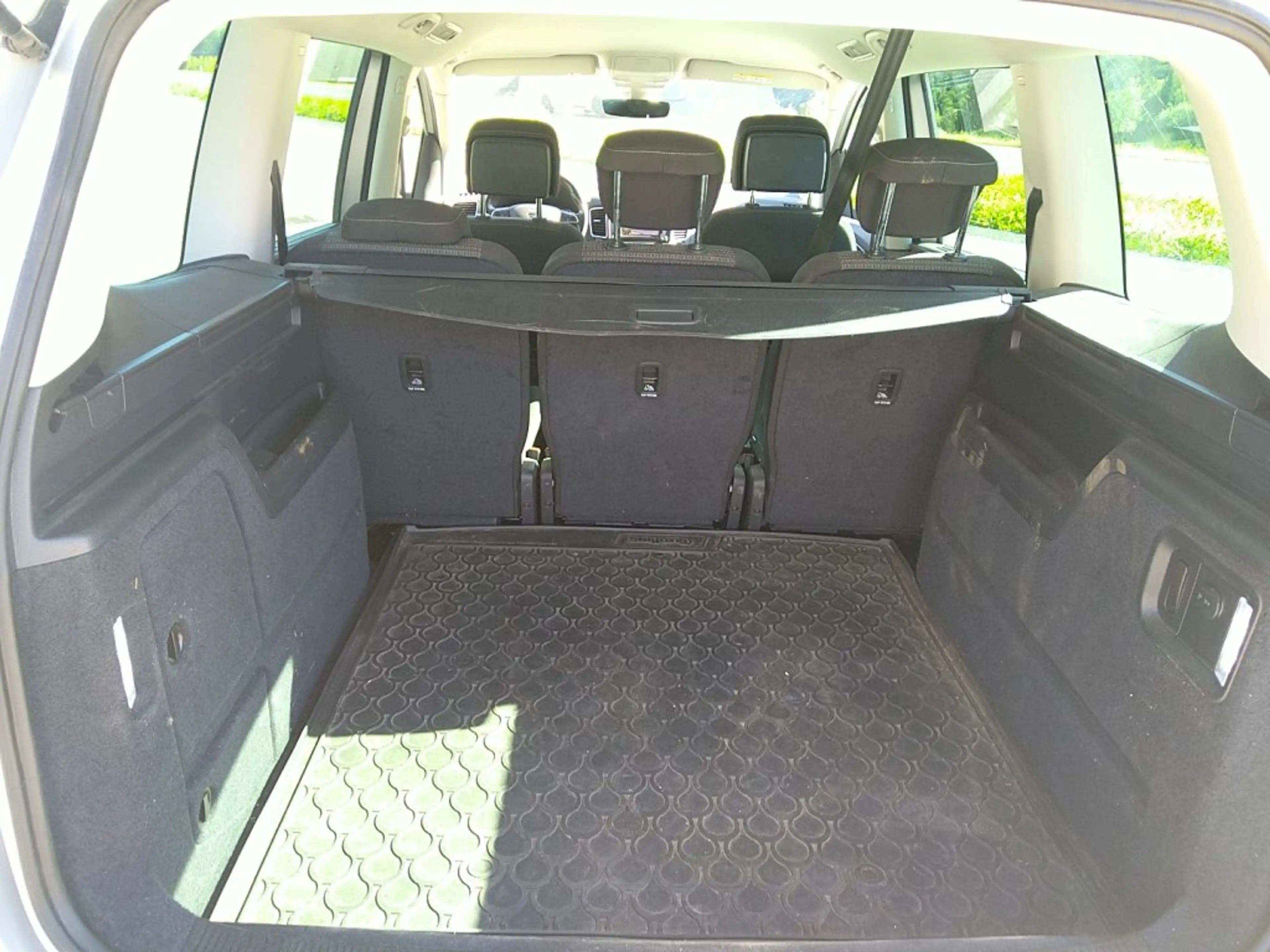 SEAT Alhambra Xcellence 1,4 TSI DSG 5Sitze — photo 6