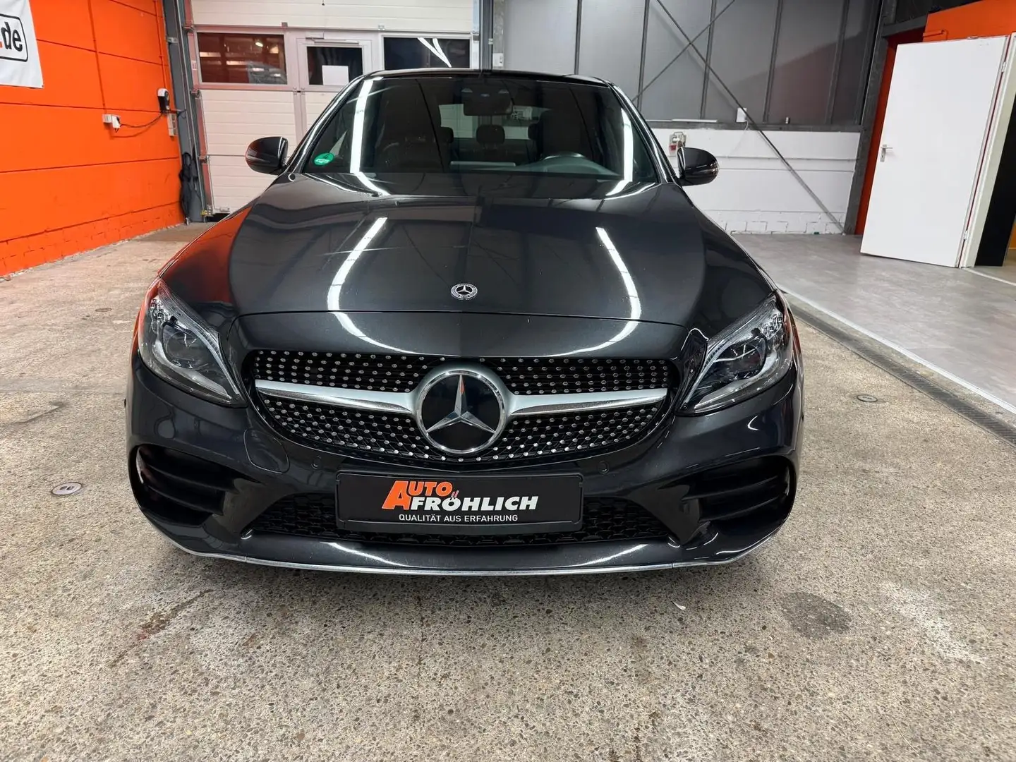 Mercedes-Benz C 300 C300de Lim. AMG Line Panorama Head Up Kamera Grau - 2