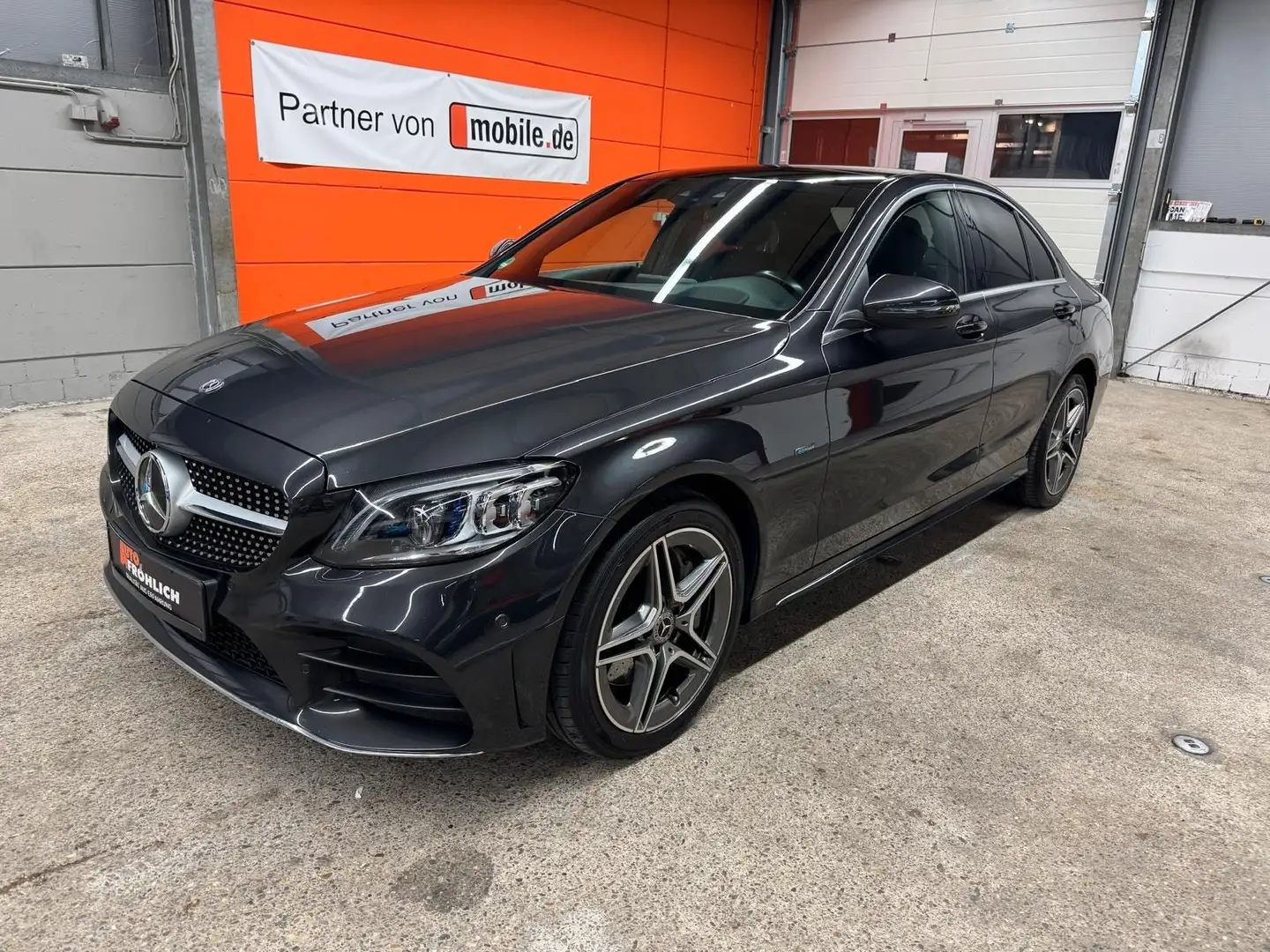 Mercedes-Benz C 300 C300de Lim. AMG Line Panorama Head Up Kamera Grau - 1