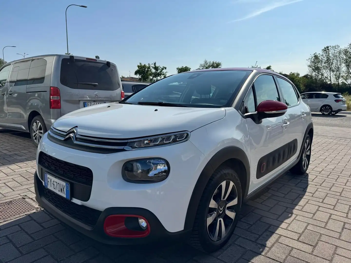 Citroen C3 PureTech 83 S&S Shine Bianco - 1