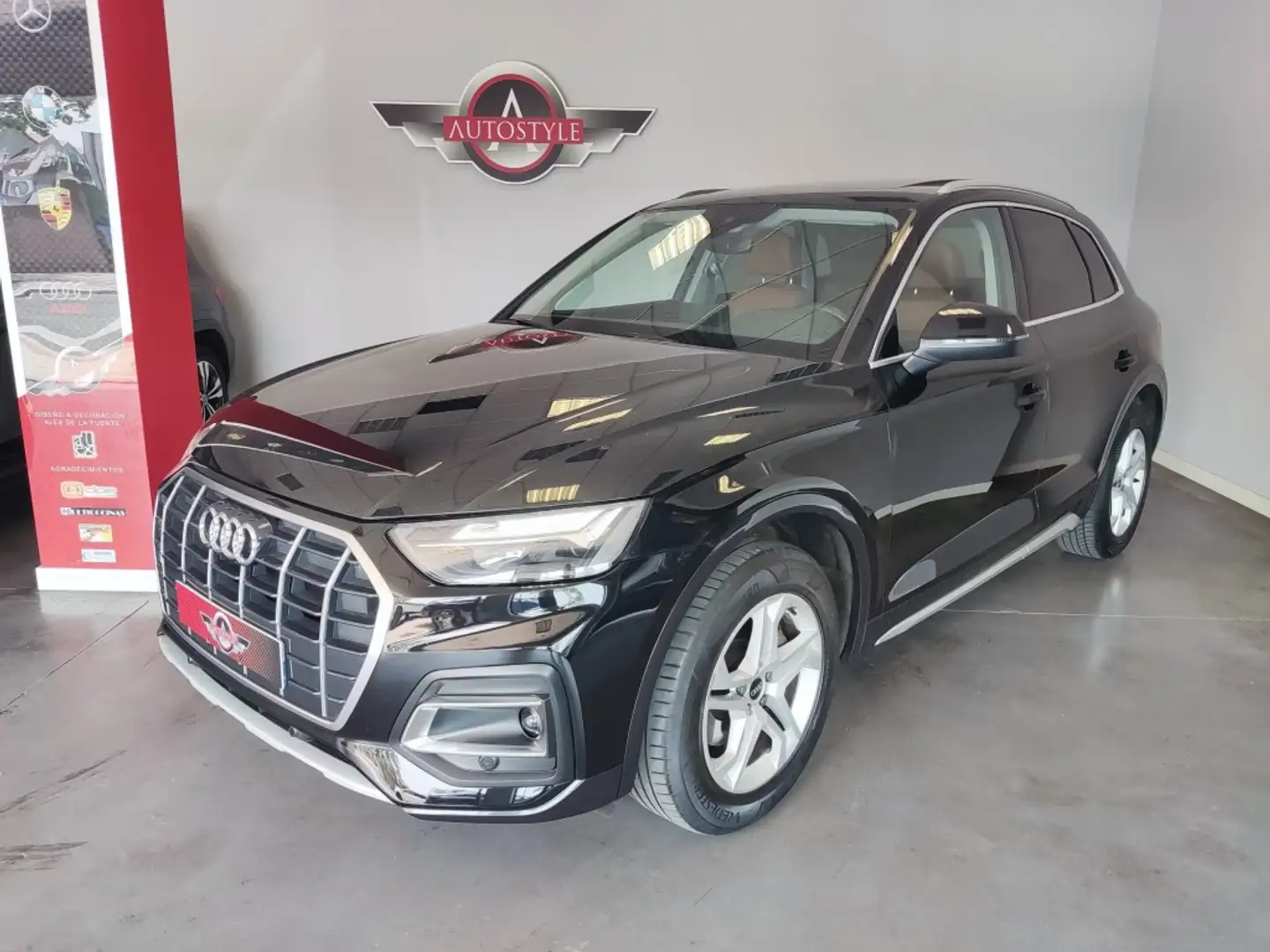 Audi Q5 40 TDI quattro-ultra S tronic 150kW Schwarz - 1