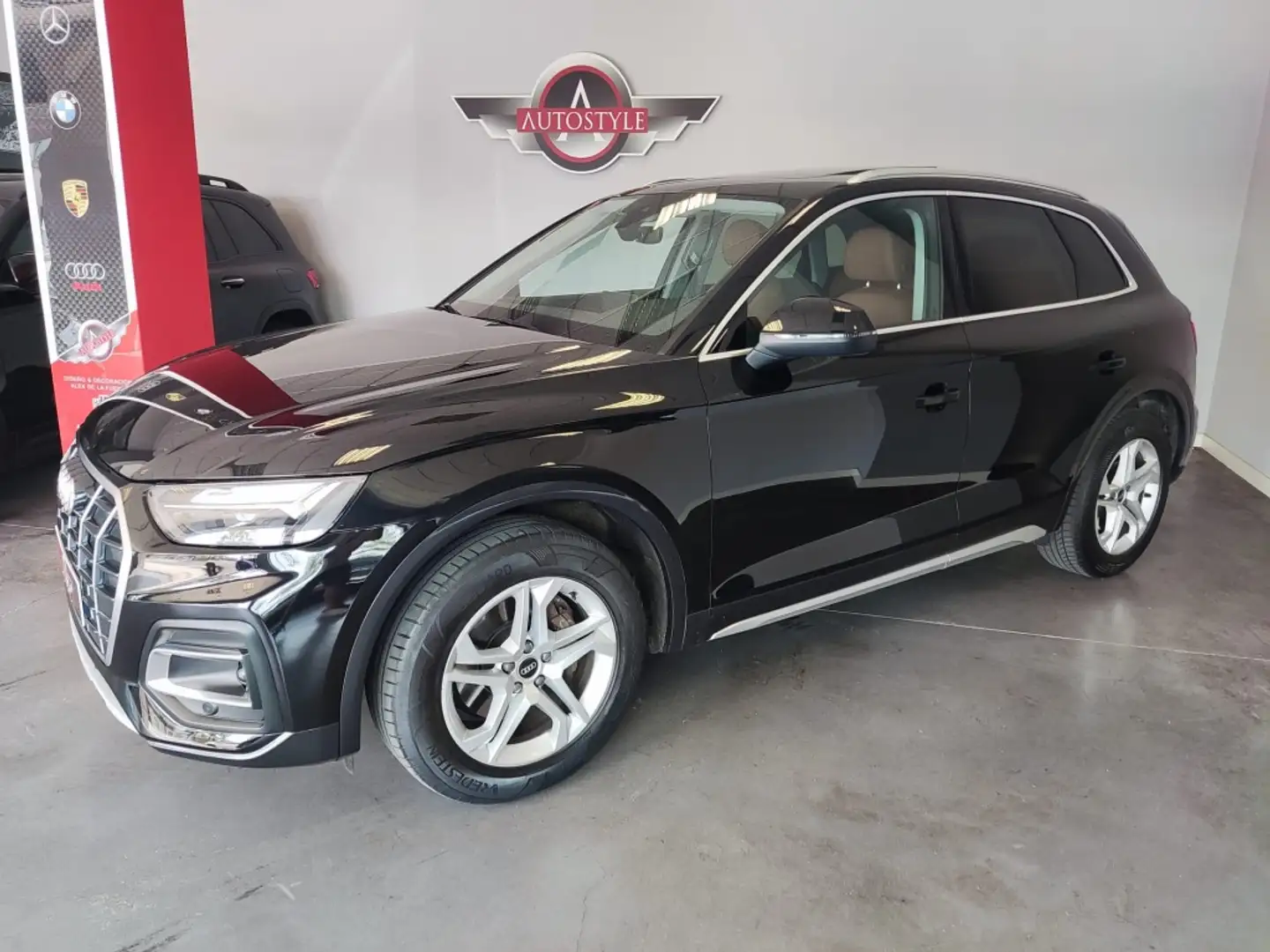 Audi Q5 40 TDI quattro-ultra S tronic 150kW Schwarz - 2