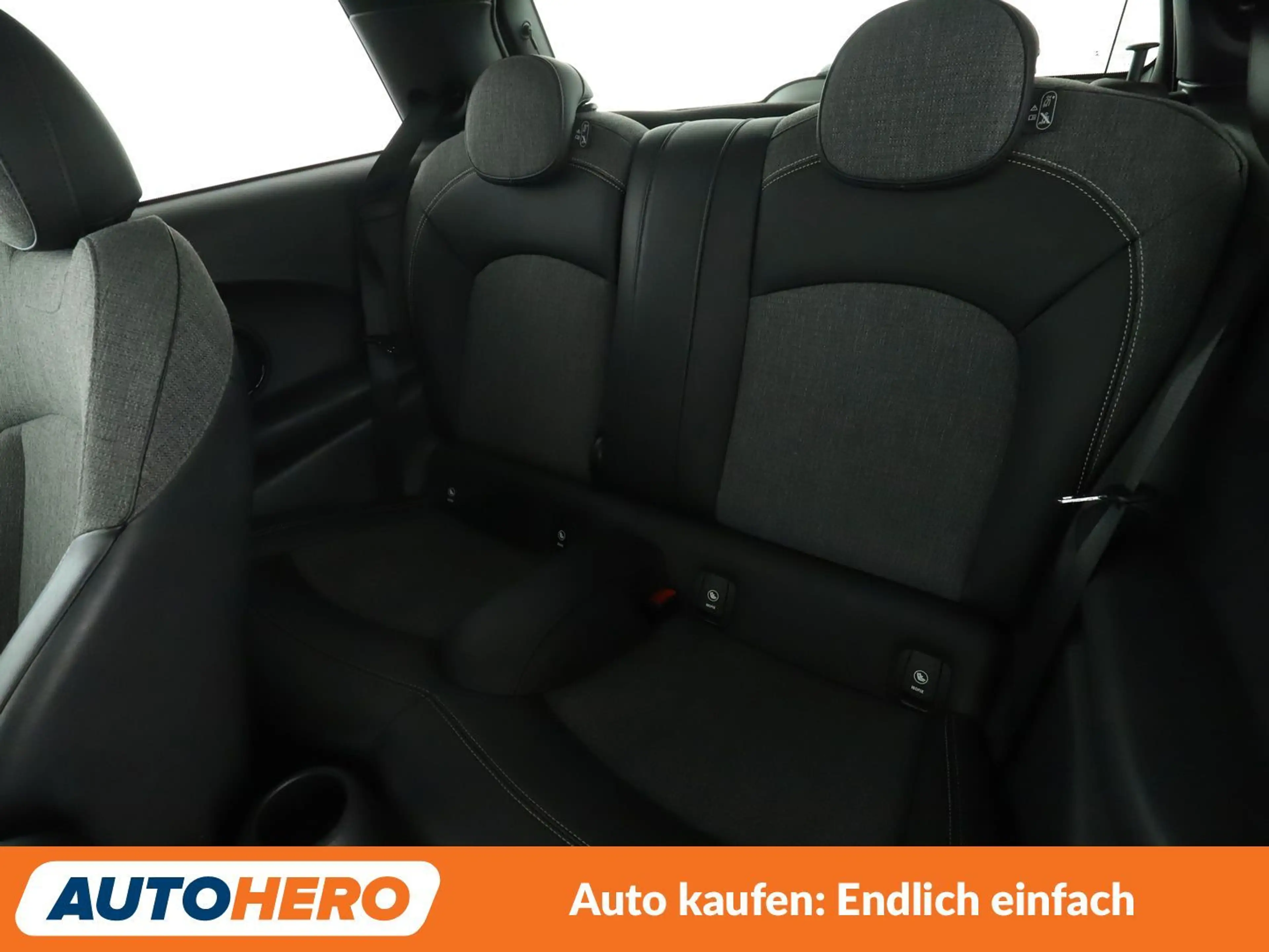 MINI Cooper D Cooper D Aut.*NAVI*LED*TEMPO*PDC*SHZ* — photo 14