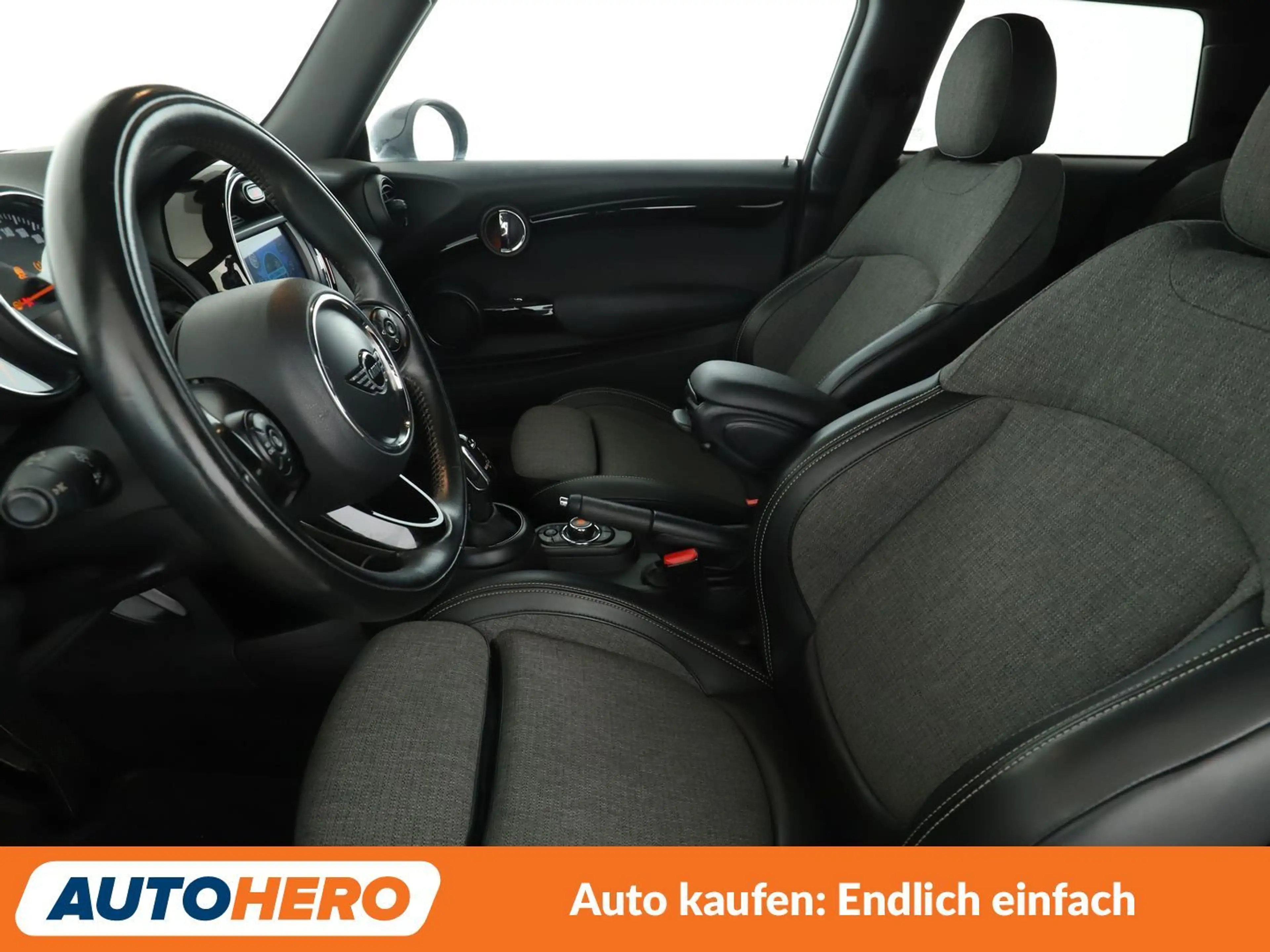 MINI Cooper D Cooper D Aut.*NAVI*LED*TEMPO*PDC*SHZ* — photo 10