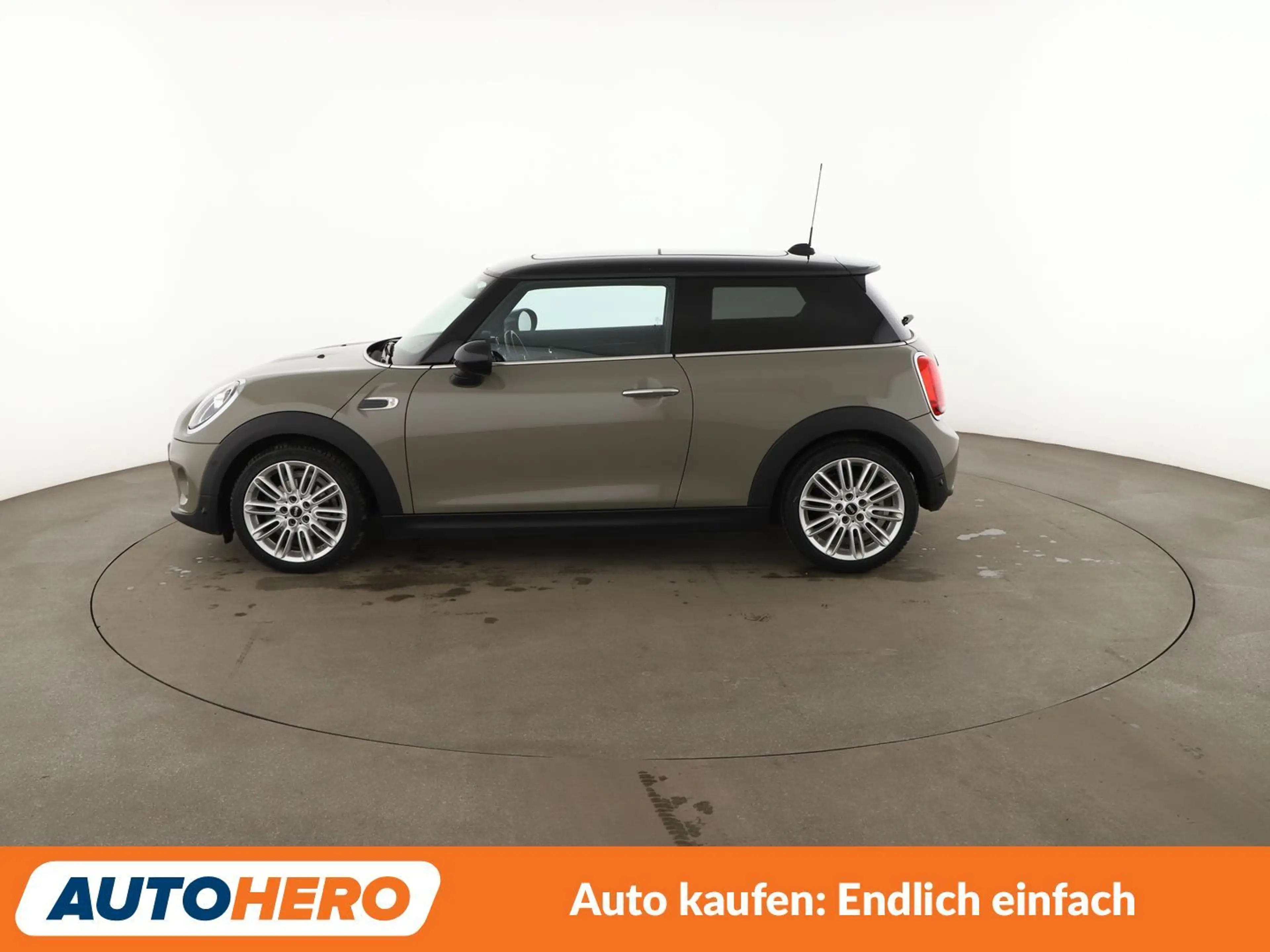 MINI Cooper D Cooper D Aut.*NAVI*LED*TEMPO*PDC*SHZ* — photo 3
