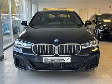 e xDrive M-Sportpaket M-Sitze Laser 360 R20