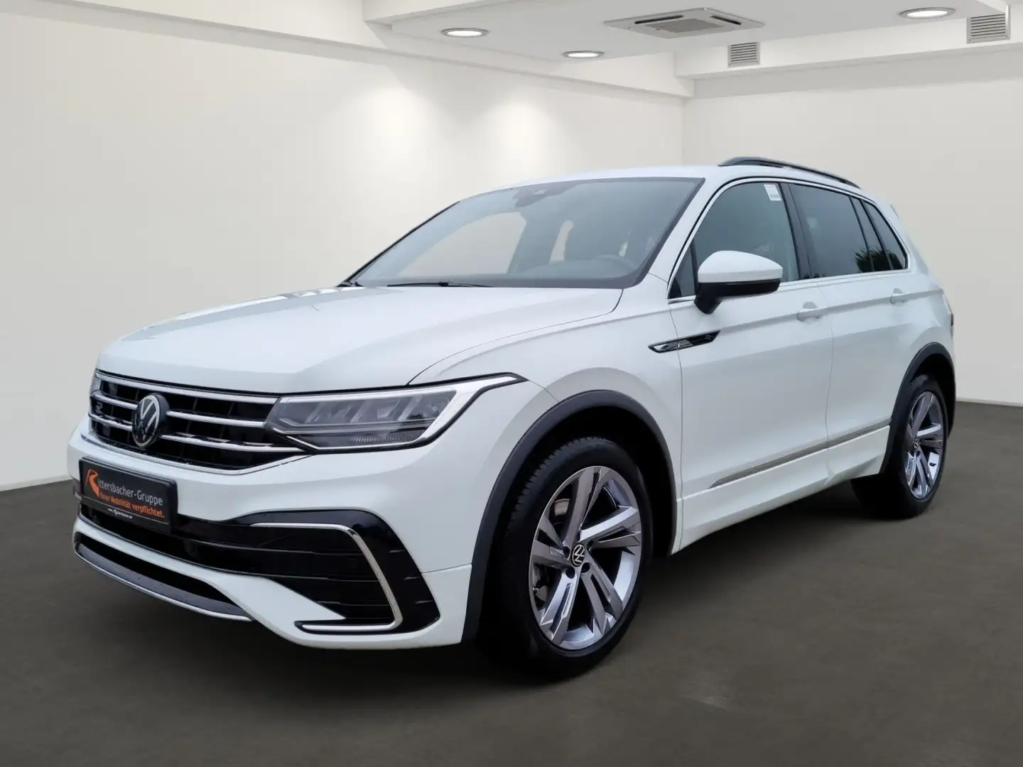 Volkswagen Tiguan 1.5 TSI RLine DSG AHK Navi LED Weiß - 2
