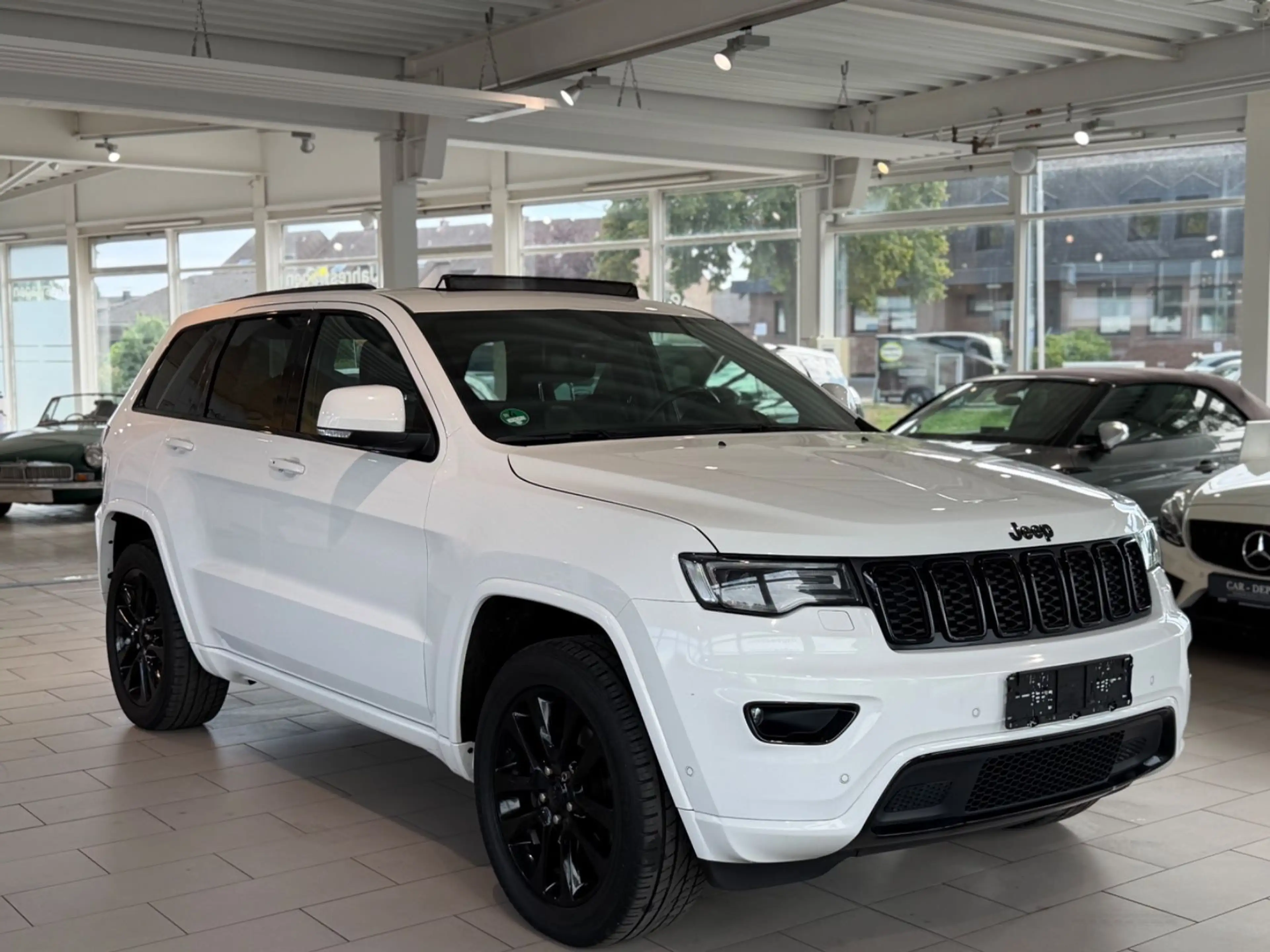 Jeep Grand Cherokee 3.0 CRD Limited*NAVI*RFK*S-DACH* — photo 6