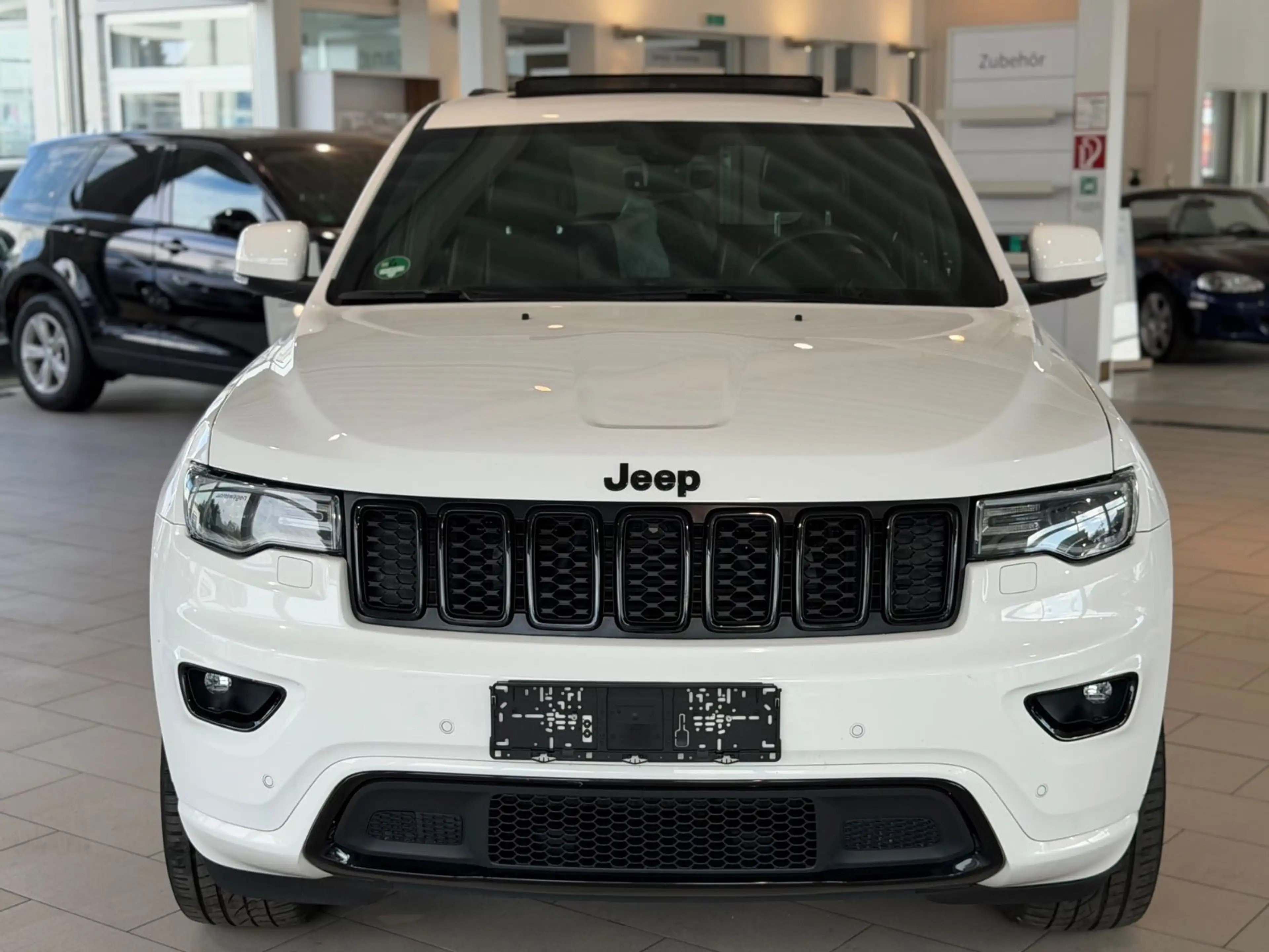 Jeep Grand Cherokee 3.0 CRD Limited*NAVI*RFK*S-DACH* — photo 8