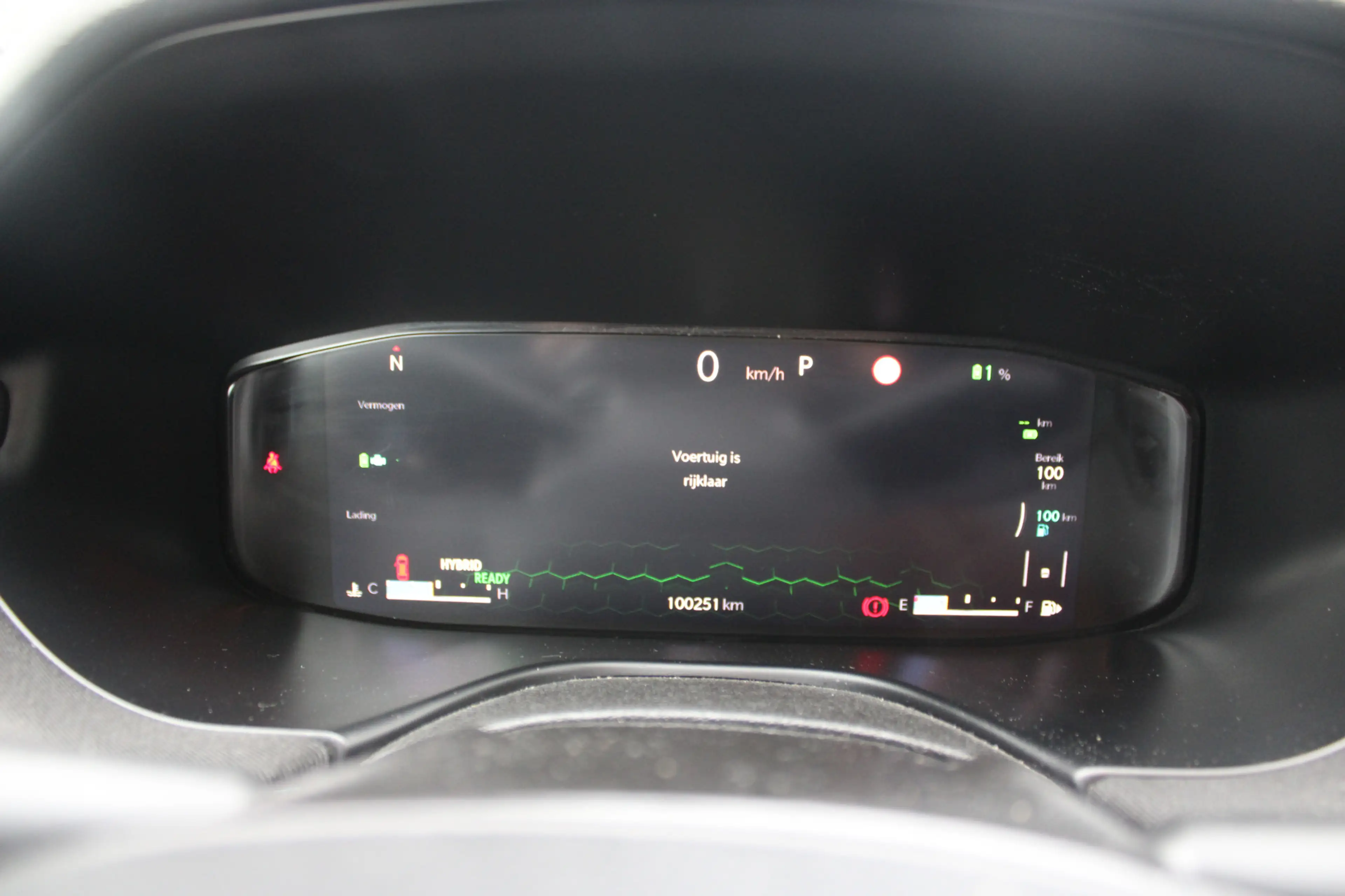 Jeep Compass 4xe 240 Plug-in Hybrid Electric Upland — photo 12