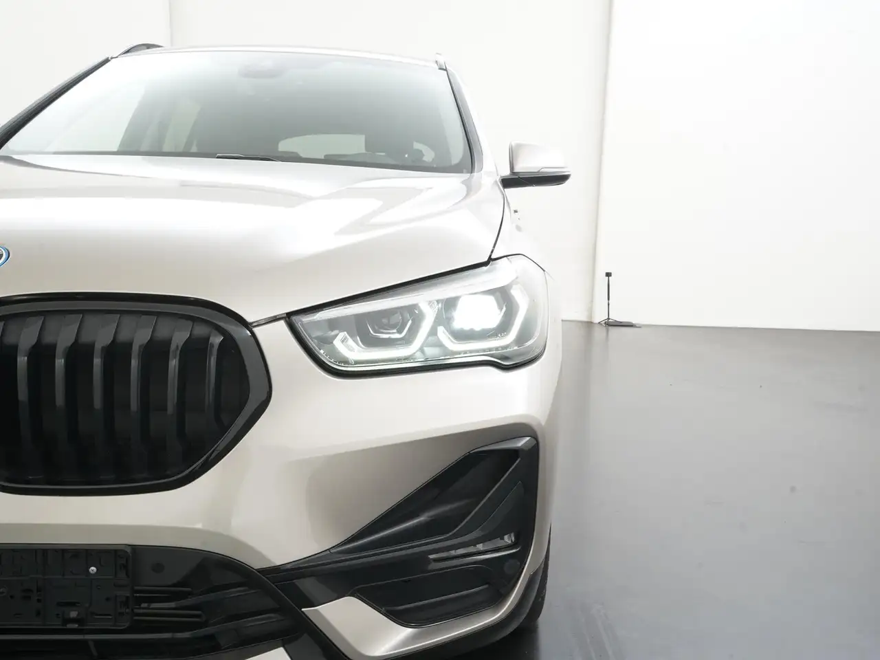 BMW X1 xDrive25e Sport & Shadow Line Panoramadak Lede, миниатюра 22