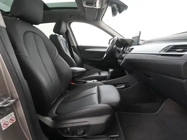 BMW X1 view 3