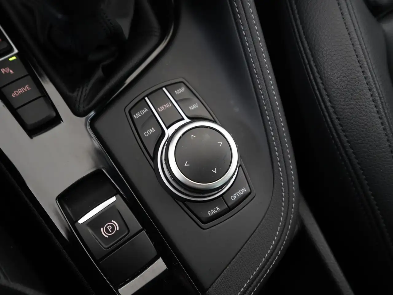 BMW X1 xDrive25e Sport & Shadow Line Panoramadak Lede, миниатюра 12