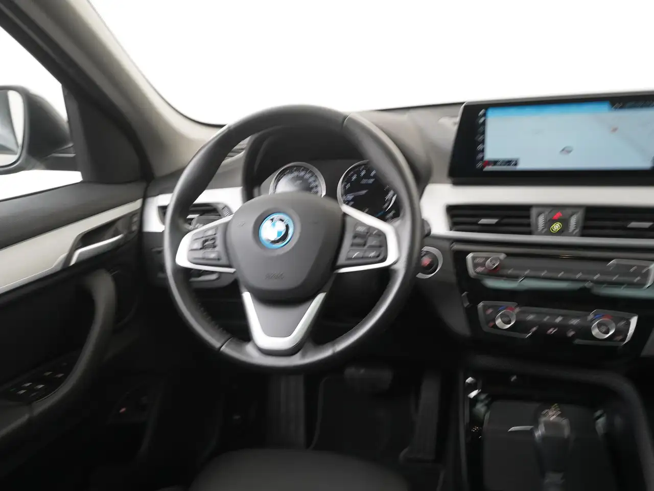 BMW X1 xDrive25e Sport & Shadow Line Panoramadak Lede, миниатюра 6