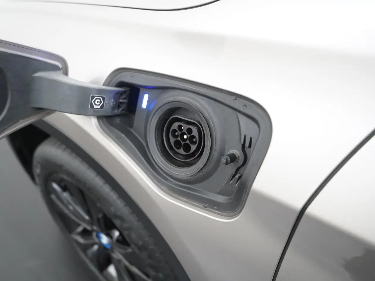 BMW X1 xDrive25e Sport & Shadow Line Panoramadak Lede, миниатюра 23