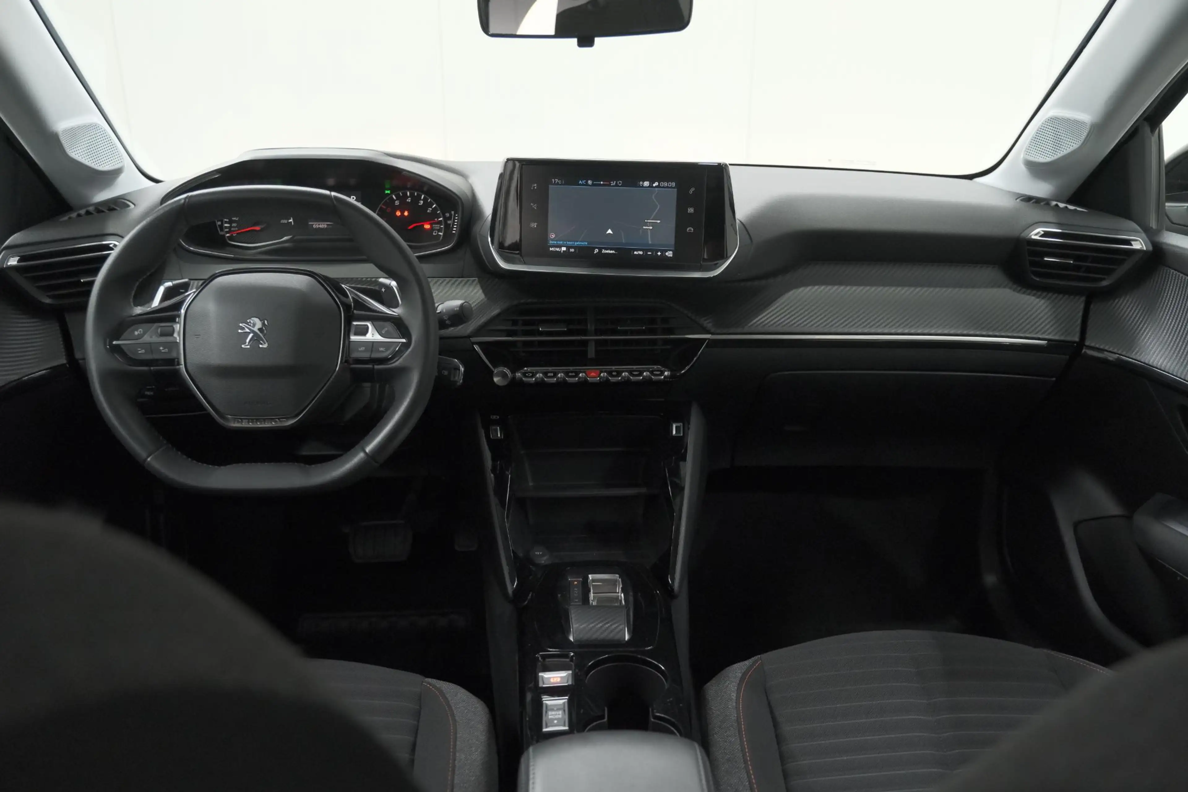 Peugeot 208 PureTech 100 EAT8 Allure | Navigatie | Parkeersens — photo 2