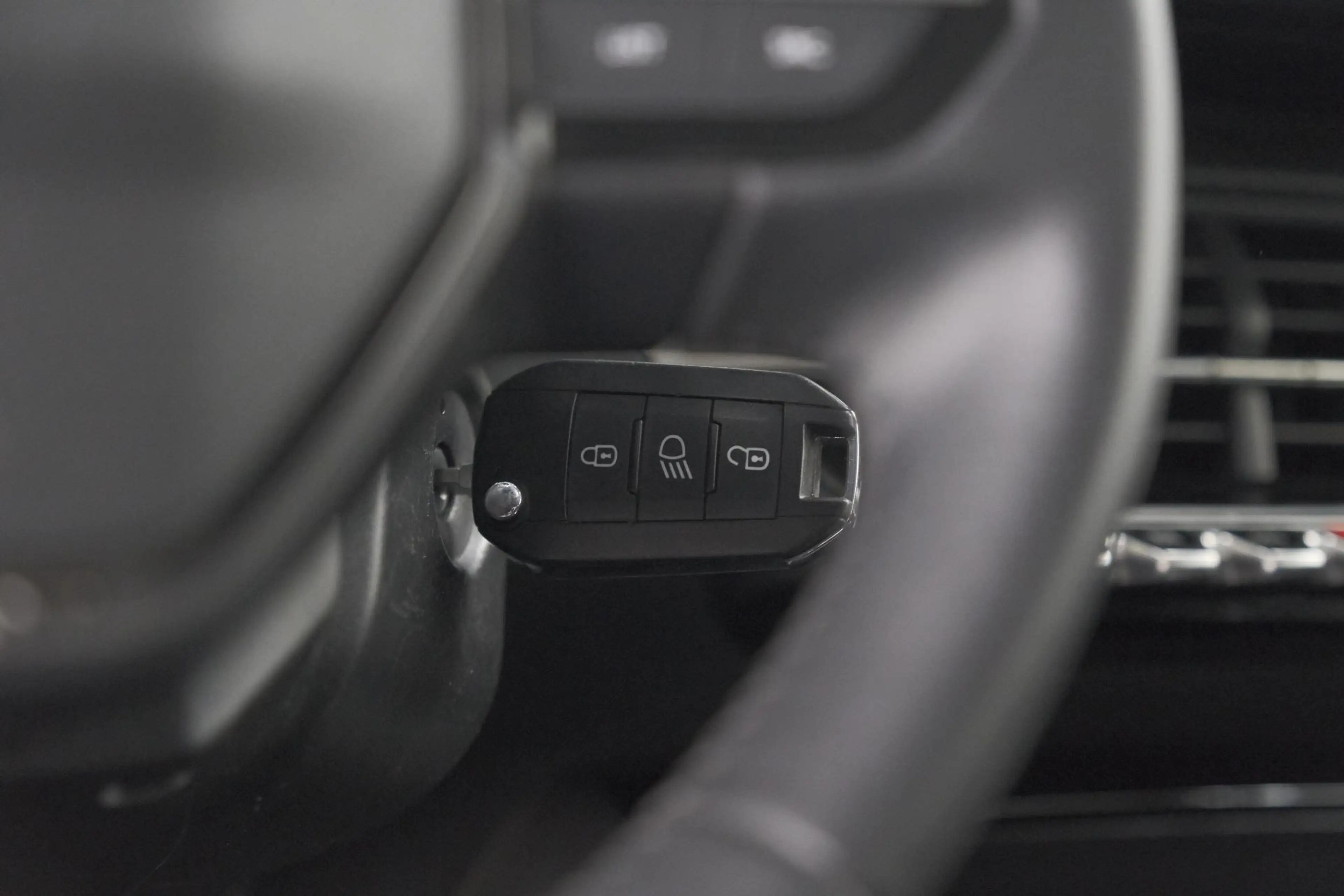 Peugeot 208 PureTech 100 EAT8 Allure | Navigatie | Parkeersens — photo 14