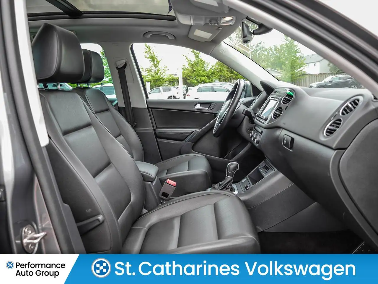Volkswagen Tiguan photo Volkswagen Tiguan