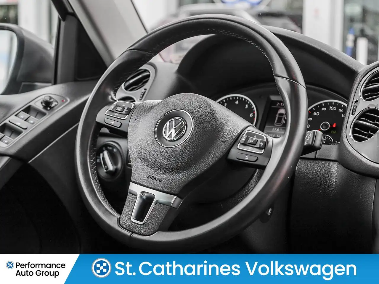 Volkswagen Tiguan photo Volkswagen Tiguan