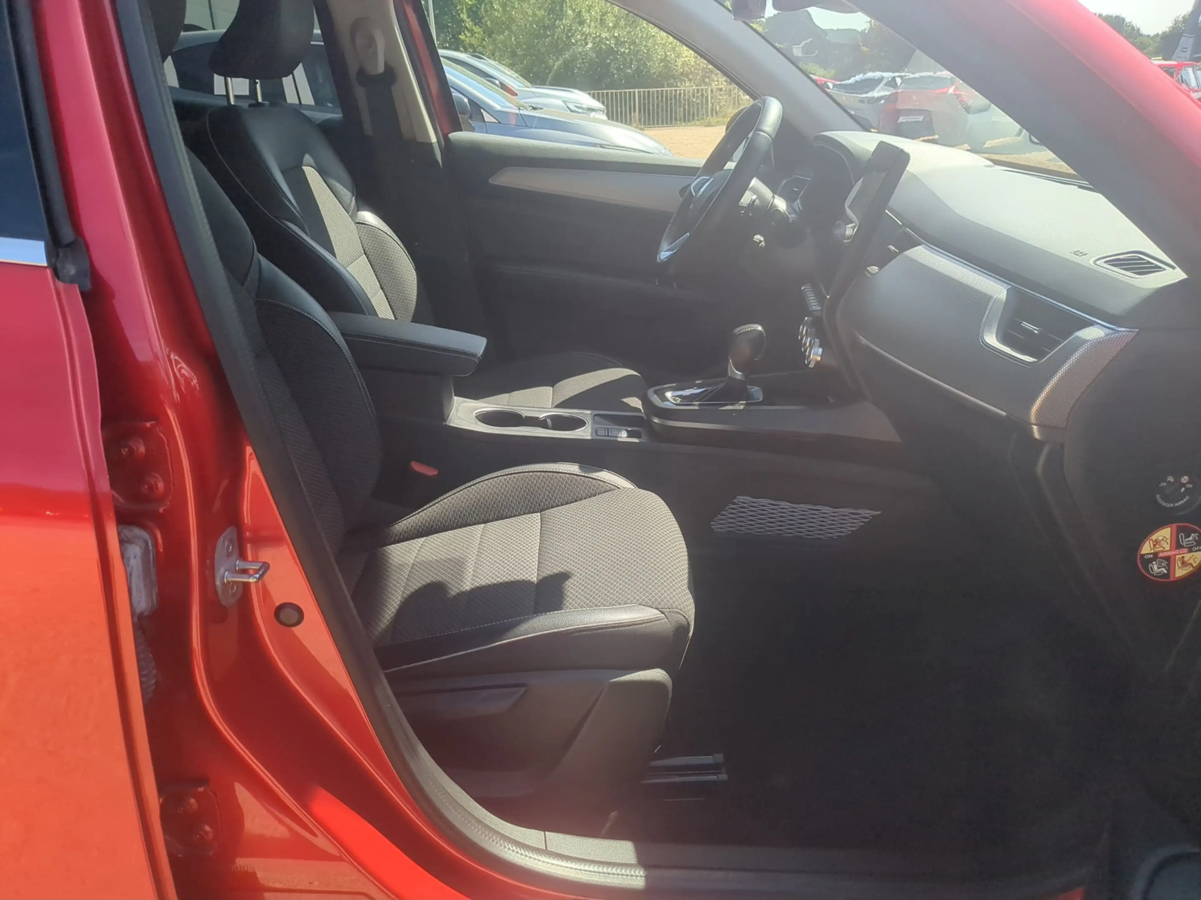 Renault Arkana TCe 140 EDC Intens LKHZ+SHZ+Navi+RFK — photo 9
